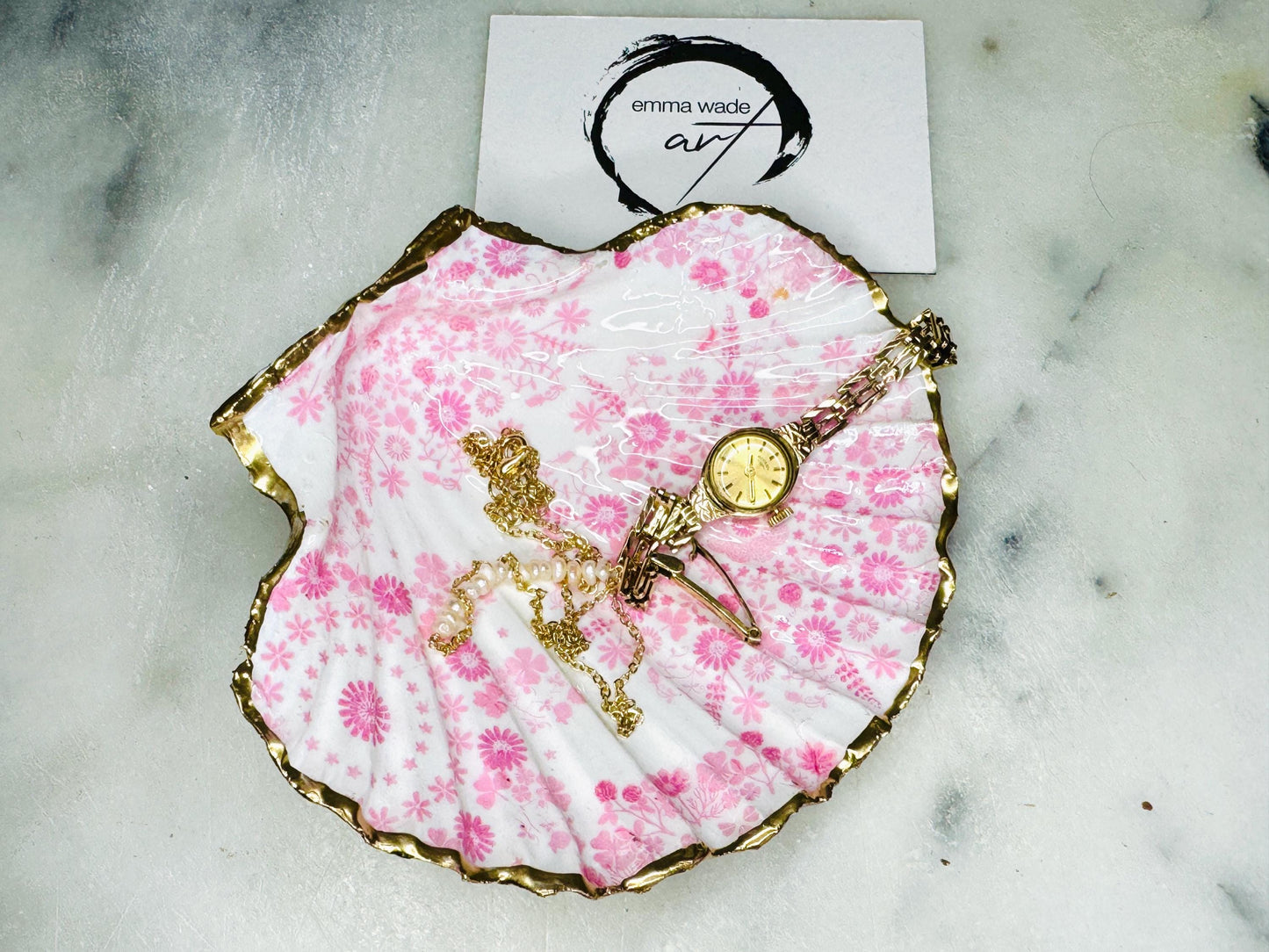 gift for her, gardeners gift, trinket scallop dish, shell ornament, decoupaged scallop, pink flower gift, coastal decor, coastal art, nature lover gift, Mothers Day gift, shell decor, valentines shell dish, gift for mum, rose gift, EmmaWadeART