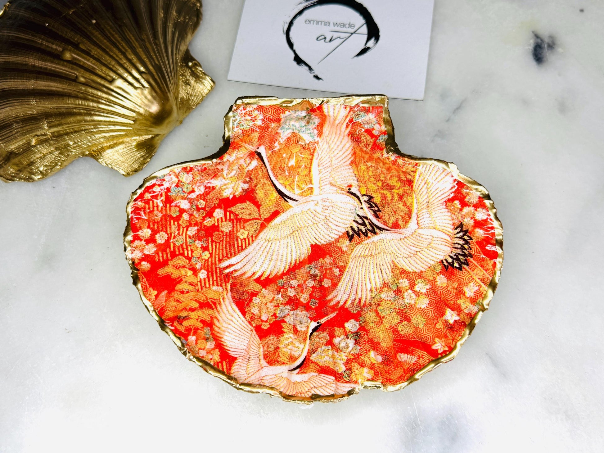 Orange Flamingo shell dish, Japanese kimono Trinket dishes gold finish, gold leaf trinket tray, shell scallop dish, bird design shell trinket tray, decorative scallop shells, orange shell key bowl, gold leaf ring dish, Bird ring dish, golden trinket dish, bride oyster dish, shell jewellery bowl, decoupaged earrings dish, shell art trinket, art dish, Gold shell trinket, painted shell with gold, shell jewellery dish, coastal ring holder, Proposal Ring Tray, Painted Key Bowl, coastal host gift