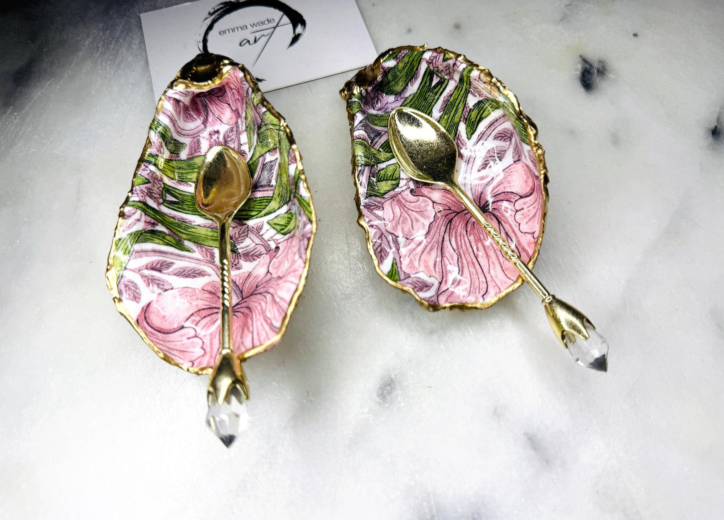 William Morris Pink Pimpernel salt & pepper pinch pots, oyster shell cruet set, UK handmade salt gift, gold leaf oyster shell salt pots, wedding table décor, anniversary gift, dinner party tableware, coastal home décor, unique handmade salt and pepper set, Dorset oyster shell pinch pots, gilded shell cruet set, sustainable salt gift idea, gold leaf oyster shells with resin finish, optional gold crystal spoons.