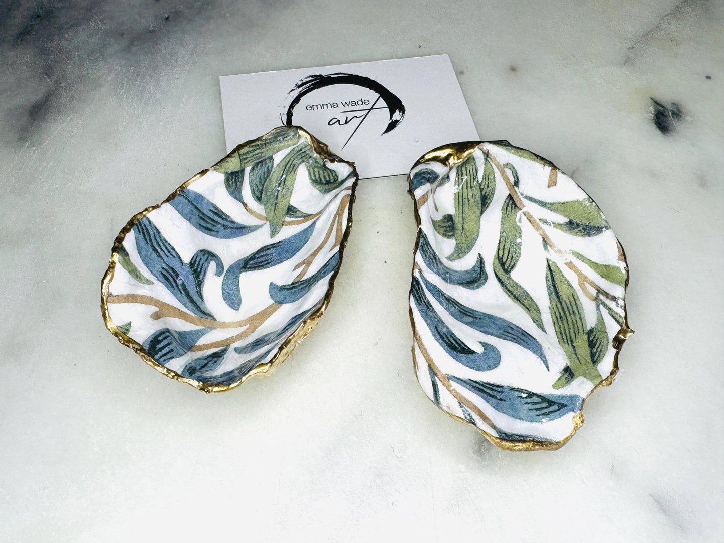 gift for her, Oyster Ring tray, William Morris Willow Bough gift, William Morris shell dishes, coastal gifts, home decor, wedding favours, Christmas gift, Golden anniversary gift, decorative accessories, EmmaWadeART, coastal decor, Christmas  gift, gold leaf oyster, oyster dishes, pearl oyster gift, kitchen decor, oyster pinch pots, gift for mum, handmade shell dishes, oyster serving dishes, William Morris Gift, oyster art, gift for him, trinket tray, oyster jewelry dish