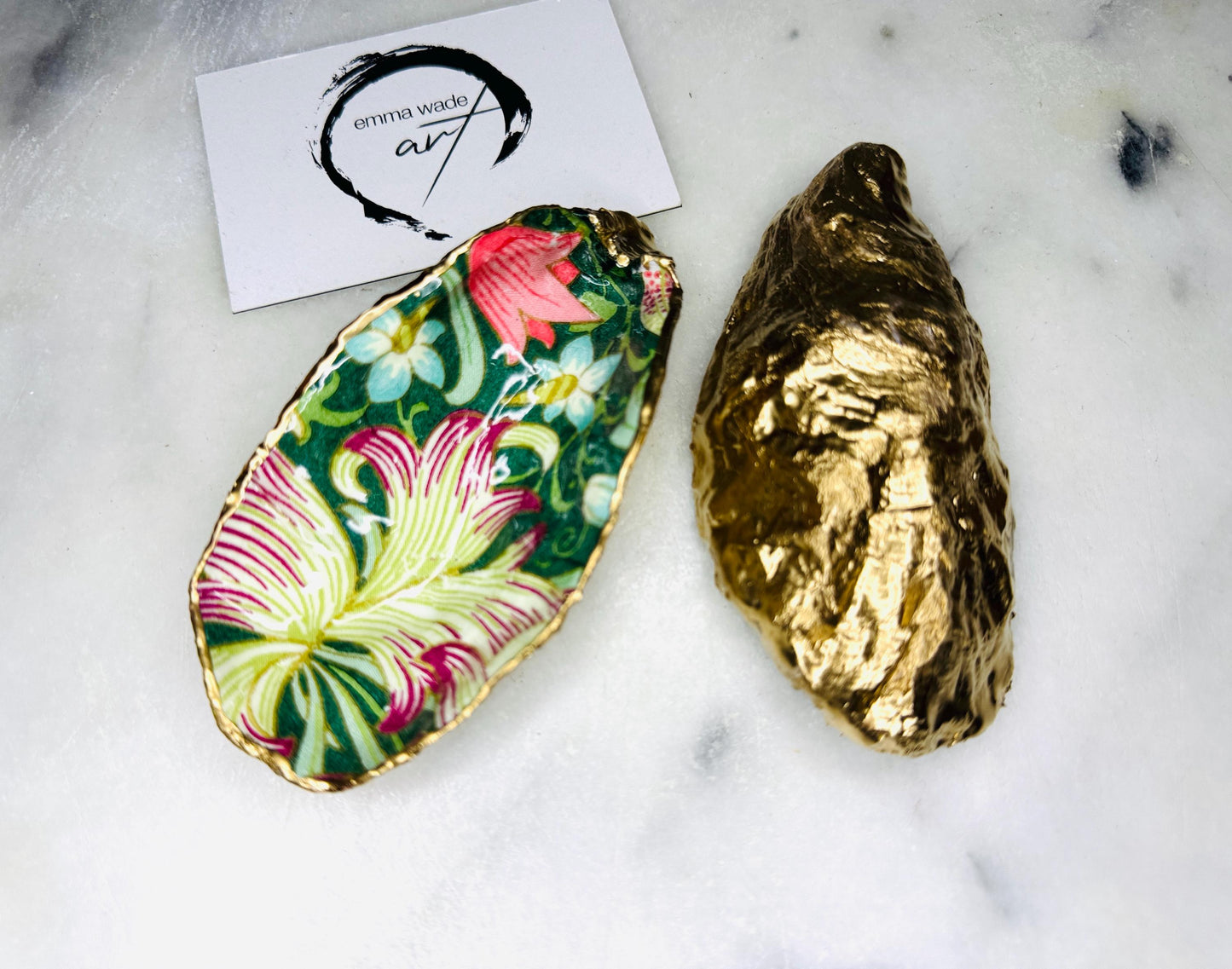 Leicester by William Morris Dorset Oyster Shell Dish, Hand-Gilded Gold Leaf Jewelry Trinket Dish, Coastal Gift, UK Heritage Gift