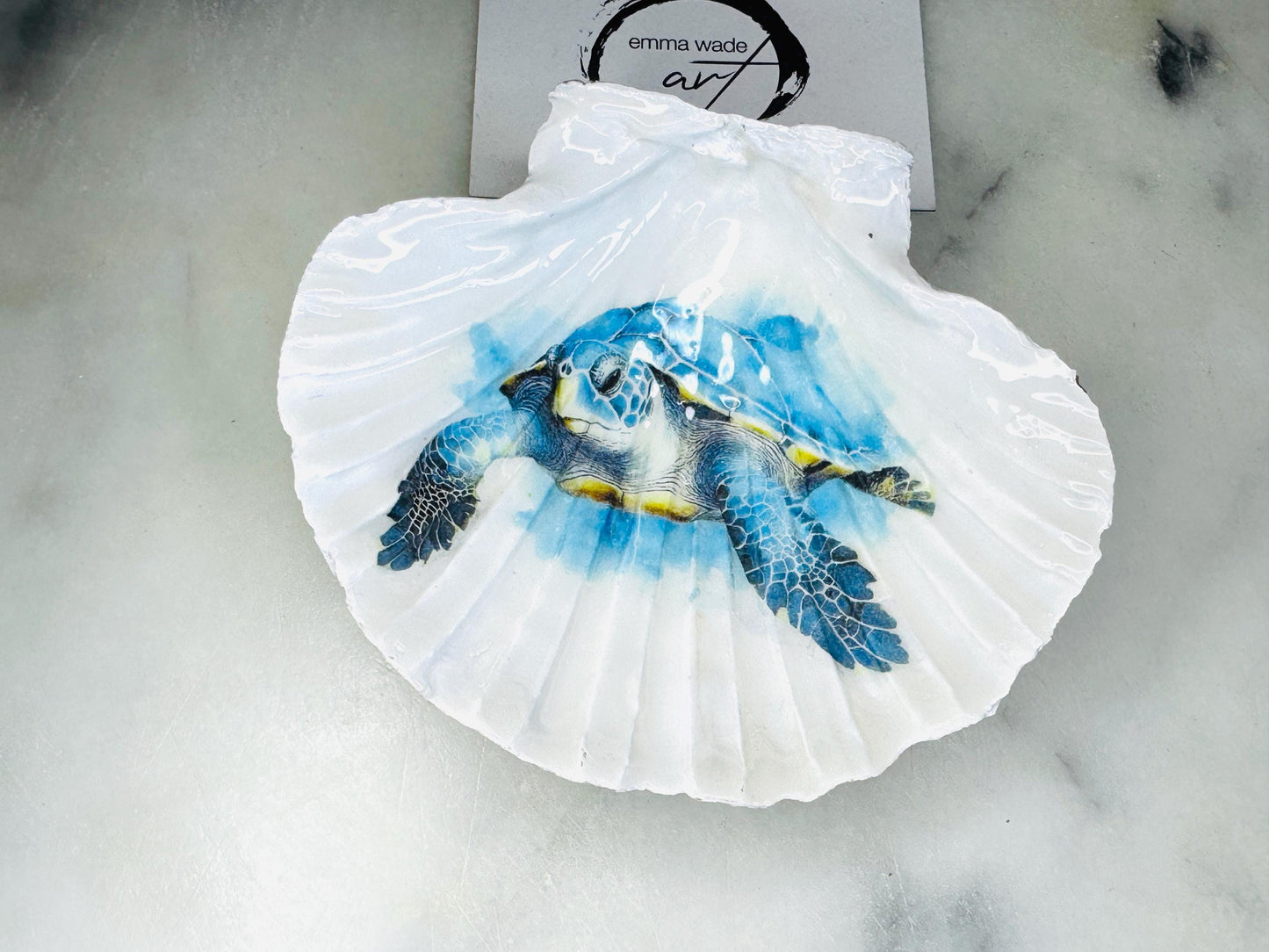 gift for her, gift for him, blue painted sea turtle, ocean decor, scallop trinket dish, scallop tray, illustrated turtle gift by Emma wade art, ocean lover shell gift, nature lover gift, blue jewelry trinket dish, sealife gift idea, decoupage scallop dish, uk scallop art, shell art, shell decor, wedding gift idea, sea lift art, shell plate, hand painted shell plate, ocean decor, kitchen decor, bathroom decor, coastal art, Dorset shell art, scallop ring dish, wedding ring tray, ring bearer dish