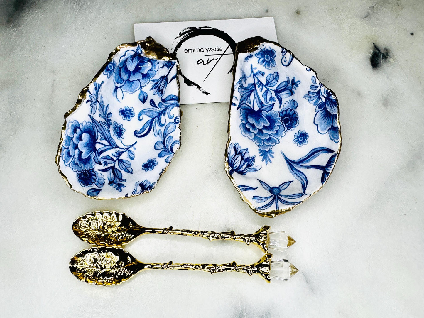 Delft Blue Oyster Shell Salt and Pepper Pinch Pots - Gold Leaf Accent