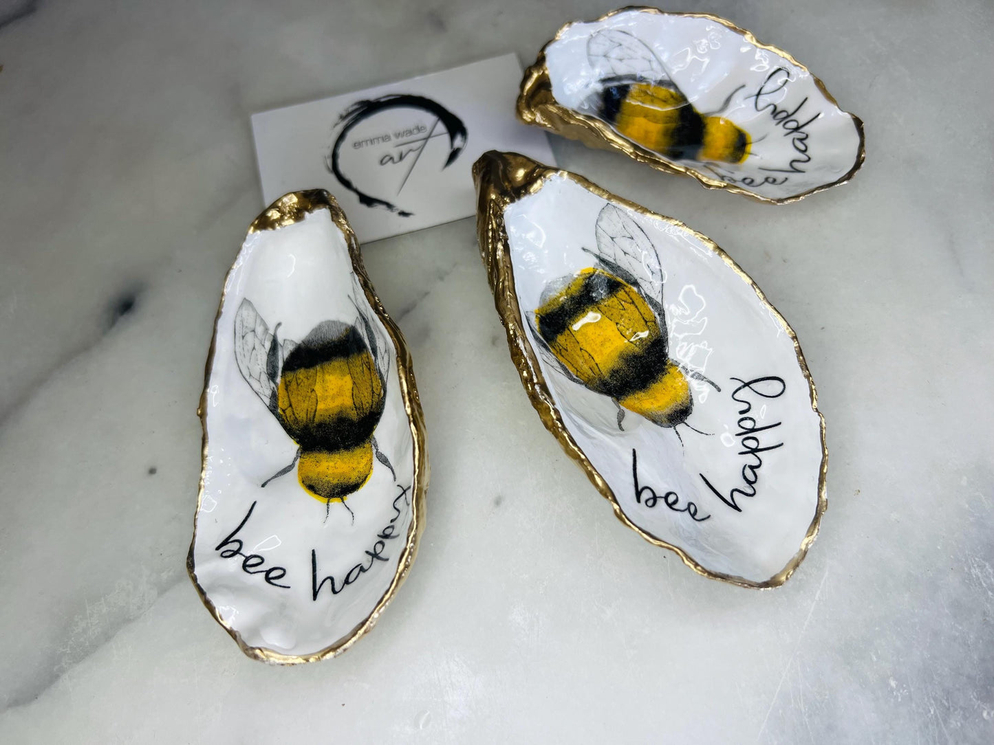 Gift for her, decoupaged shell, bee dish, shell jewelry trinket dish,  jewellery dish, trinket dish, nature lover gift, scallop jewelry ring dish, wedding gift, anniversary gift, coastal gift, bee decoration, bee lover gift, EmmaWadeART, gardeners gift, gift for him, bee lover gift, world bee day 20th May, bee jewelry shell dish, bee trinket tray, bee scallop shell, bee ornament, bee decoration, bee accessory, bee serving plate, bee plate, bee dish, bee by Emma wade art, bee happy dish
