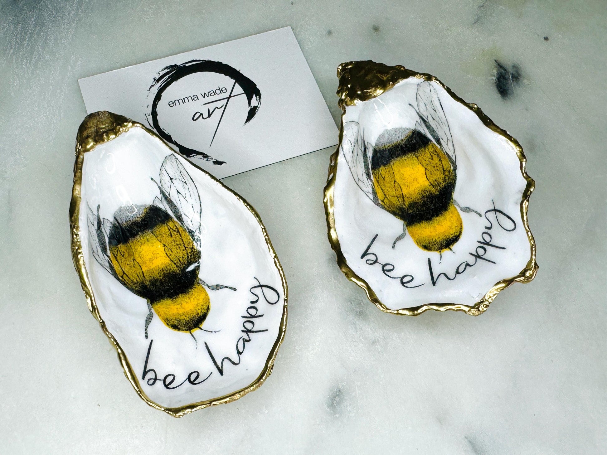 Gift for her, decoupaged shell, bee dish, shell jewelry trinket dish,  jewellery dish, trinket dish, nature lover gift, scallop jewelry ring dish, wedding gift, anniversary gift, coastal gift, bee decoration, bee lover gift, EmmaWadeART, gardeners gift, gift for him, bee lover gift, world bee day 20th May, bee jewelry shell dish, bee trinket tray, bee scallop shell, bee ornament, bee decoration, bee accessory, bee serving plate, bee plate, bee dish, bee by Emma wade art, bee happy dish