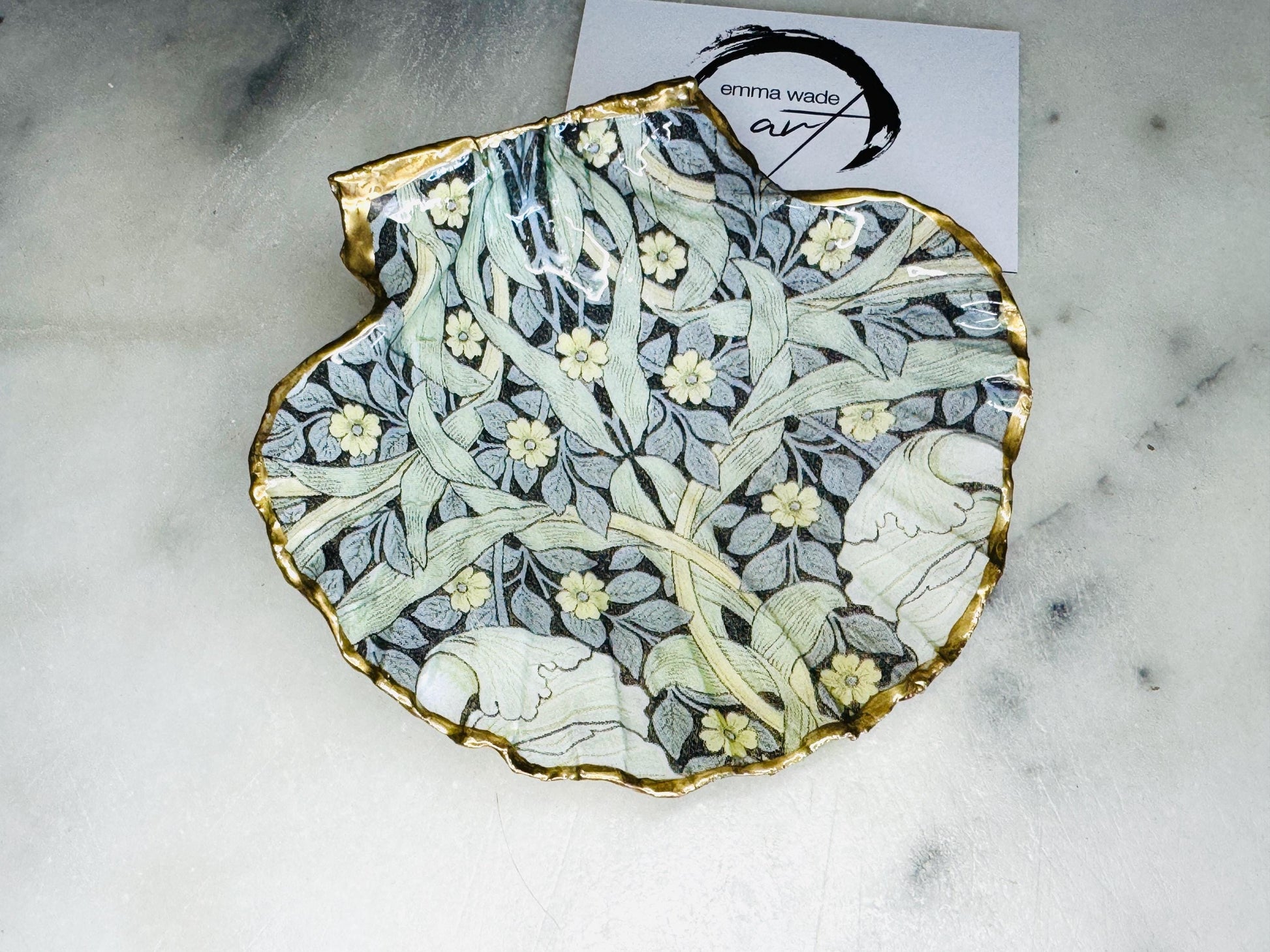gift for her, decorated dish, jewelry trinket dish, decoupage scallop shell, handmade shell dish, shell ornament, coastal ornament, coastal gifts, coastal art, home decor, shell decorations, coastal decor, pimpernel scallop dish, gift for him, William Morris shell dish, shell trinket tray, scallop trinket tray, shell art, handmade trinket dish, gold gilded dish, proposal dish, ring bearer dish, ring tray, ocean plate, shell tray, William Morris shell dish, scallop jewelry dish