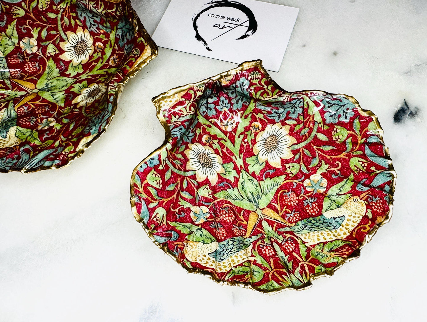 Gifts for her, Gift for him, coastal gift ideas, decoupaged scallop shell, Ring holder, Shell Jewellery box, Trinket and jewellery dish, Anniversary gift, Wedding gift, anniversary gift, Coastal decor, William Morris gift, William Morris ornament, Scallop Ring Tray, Strawberry thief Red Black, Coastal Gift, Christmas Gift, Ring Bearers Dish, Proposal Ring Tray, Gift for Mum, William Morris decor, Bird Dish, Handmade William Morris Gift, Emma Wade ART, Gold Gilded Dish, UK scallop dish