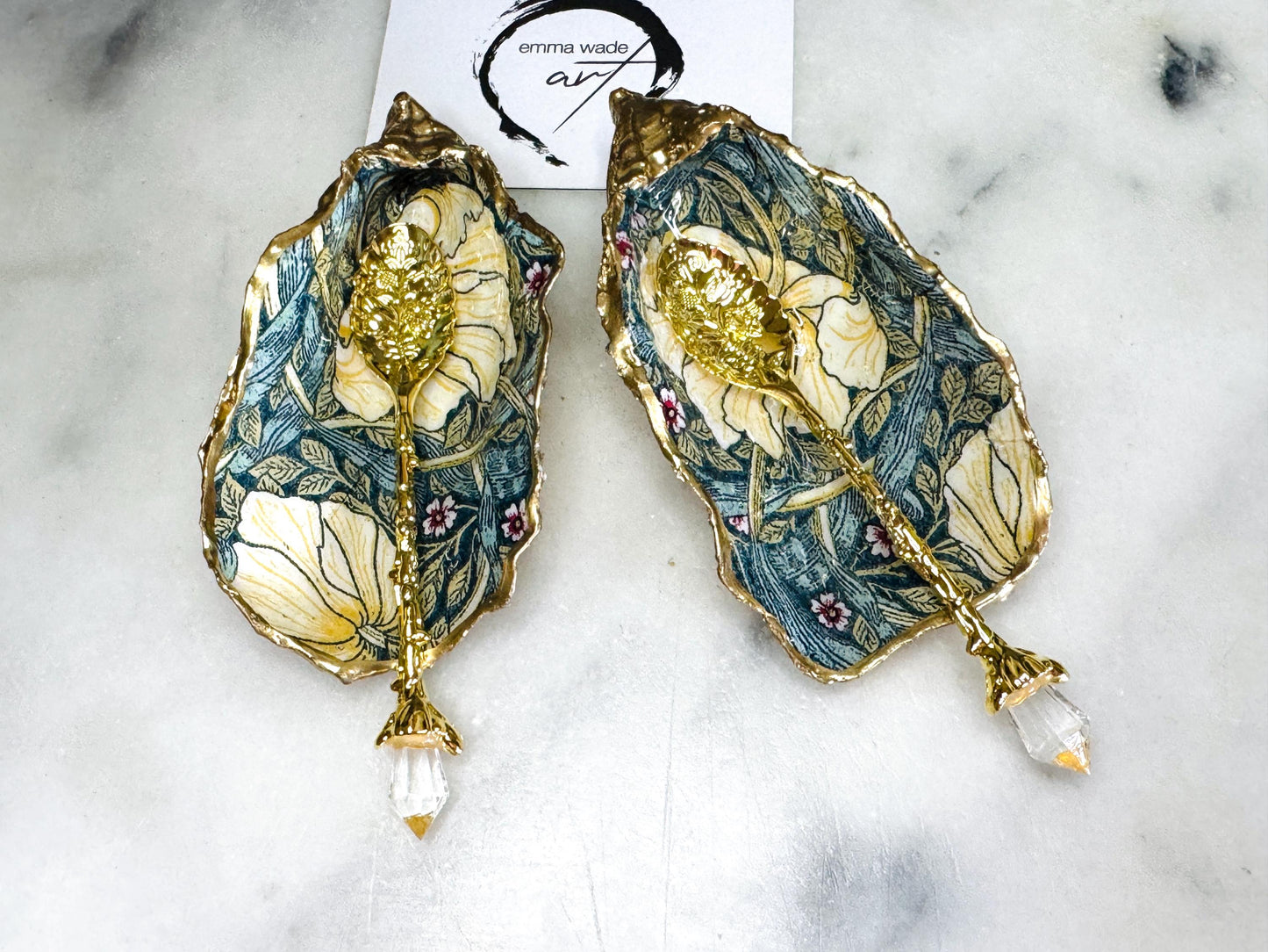 gift for her, salt cellar pinch pots, William Morris Pimpernel salt and pepper pots, William Morris spice pots, Pimpernel,  coastal gifts, home decor, wedding favours, Christmas gift, Golden anniversary gift, decorative accessories, EmmaWadeART, coastal decor, spring gift, gold leaf oyster, oyster dishes, pearl oyster gift, kitchen decor, oyster pinch pots, gift for mum, handmade shell dishes, oyster serving dishes, gold leaf oyster, oyster art, gift for him, chefs gift, foodie gift, table decor