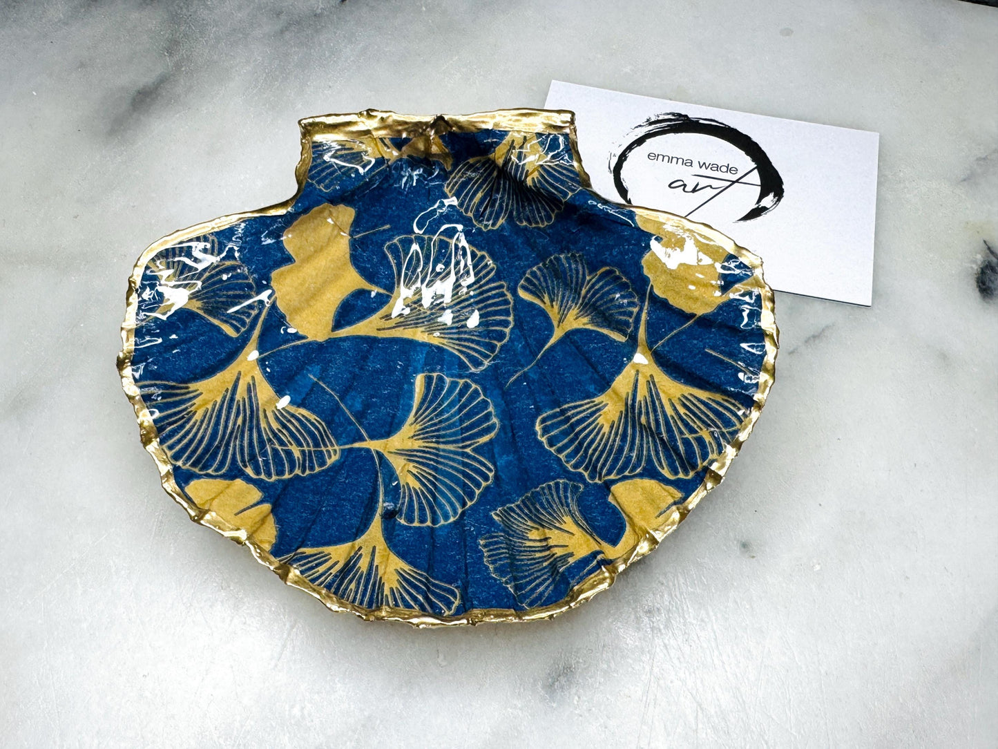Gingko decorated dish, Gingko decoupaged scallop dish, Gingko ornament, decorative accessory, shell ornament, shell jewellery box, jewellery dish, trinket dish, hand made ornament,  sustainable hand painted ornament, coastal ornament, gift for her, Blue Gold Japanese Shell dish, Gingko scallop dish, Blue Gold Gingko gift, Gingko decor, UK scallop ring tray, coastal decor, Christmas gift, gift for mum, shell jewelry tray, shell ring holder, gold gilded ring dish, anniversary gift, Japanese dish