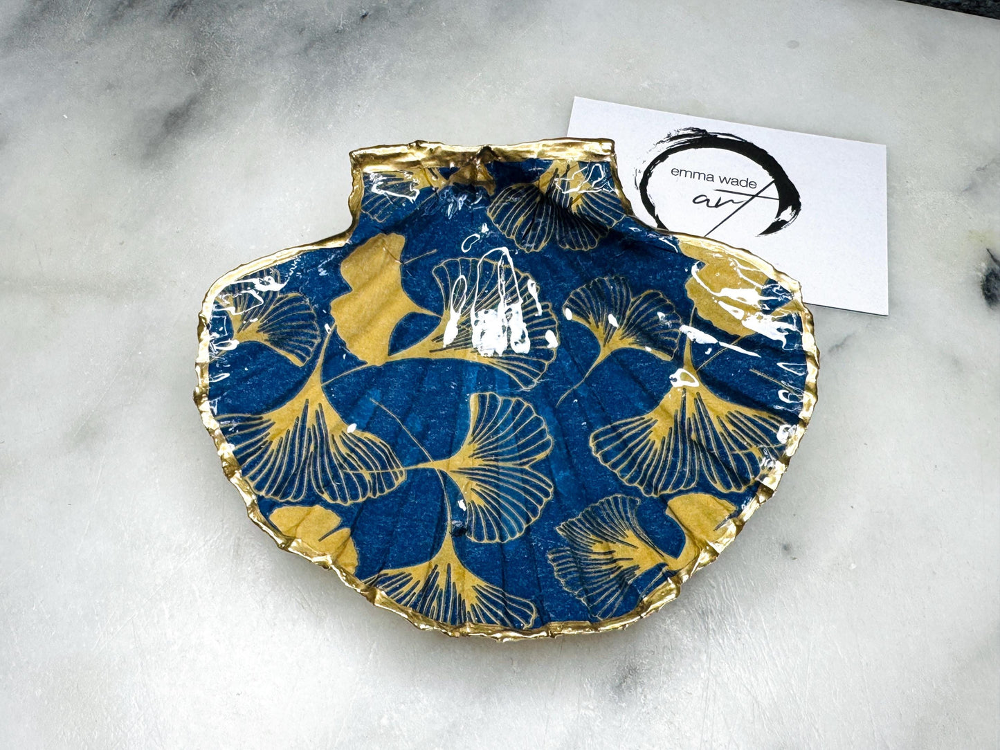 Gingko decorated dish, Gingko decoupaged scallop dish, Gingko ornament, decorative accessory, shell ornament, shell jewellery box, jewellery dish, trinket dish, hand made ornament,  sustainable hand painted ornament, coastal ornament, gift for her, Blue Gold Japanese Shell dish, Gingko scallop dish, Blue Gold Gingko gift, Gingko decor, UK scallop ring tray, coastal decor, Christmas gift, gift for mum, shell jewelry tray, shell ring holder, gold gilded ring dish, anniversary gift, Japanese dish