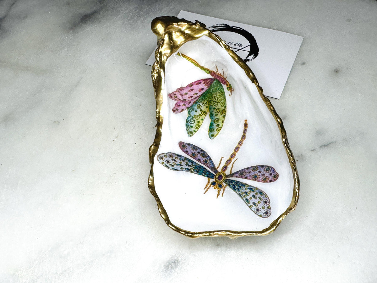 Pair of green blue dragonfly Gold Gilded Oyster salt Dishes, Seashell salt dish, oyster salt tray, salt and pepper shell box, shell cruet set, sea shell salt, dragonfly oyster shell salt, seashell salt holder, oyster shell sugar dish, cow salt pot, gold gilded cruet set, oyster pinch bowl, salt crystal bowl, oyster salt cellar, oyster salt and pepper holders, salt and pepper dish set, Host Gift, Dining Decor, white And blue Contemporary pinch pots, dragonfly Shell Gift, Coastal Host Gift