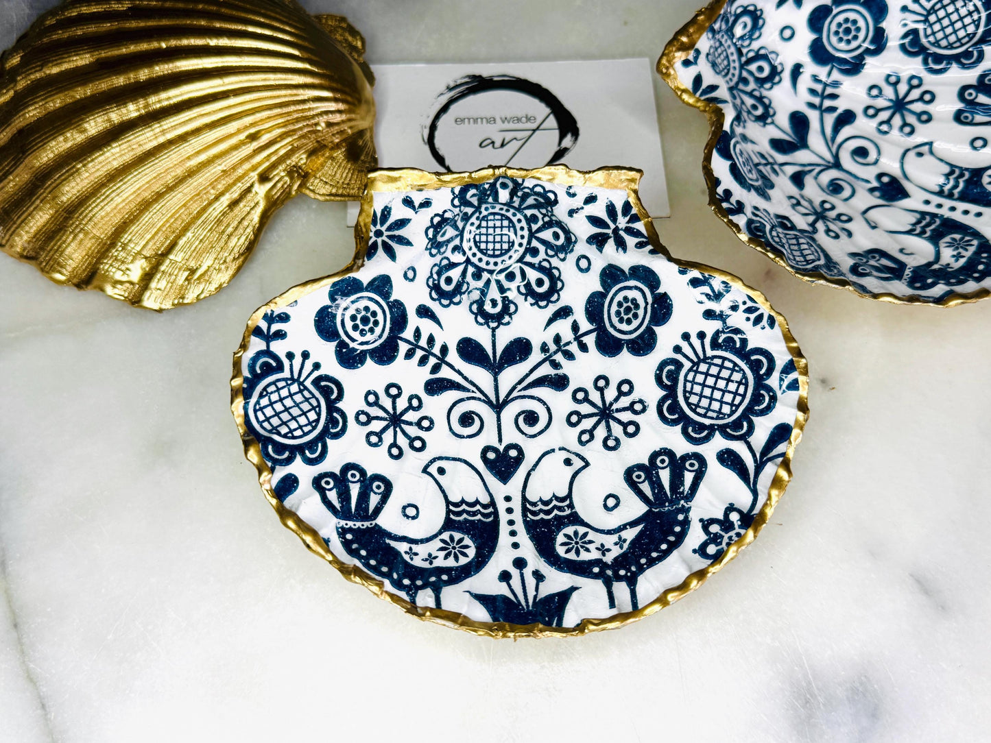 blue floral Marimekko scandavian scallop trinket Shell dishes, scallop blue flowers bird  shell jewellery dish,  birds gold trinket tray, shell scallop dish, trinket tray shell, scallop shell jewellery bowl, golden trinket dish, scallop shell blue abstract dish, blue bird shell dish, decoupaged earring dish, scallop dish with flowers, shell art trinket, decoupage shell dish, shell key bowl, nature lover gift, coastal shell gift, blue host gift, blue Floral shell ornament, shell ring dish