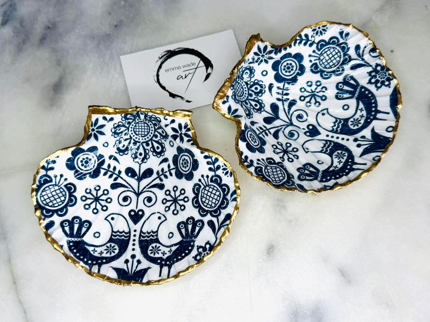 blue floral Marimekko scandavian scallop trinket Shell dishes, scallop blue flowers bird  shell jewellery dish,  birds gold trinket tray, shell scallop dish, trinket tray shell, scallop shell jewellery bowl, golden trinket dish, scallop shell blue abstract dish, blue bird shell dish, decoupaged earring dish, scallop dish with flowers, shell art trinket, decoupage shell dish, shell key bowl, nature lover gift, coastal shell gift, blue host gift, blue Floral shell ornament, shell ring dish