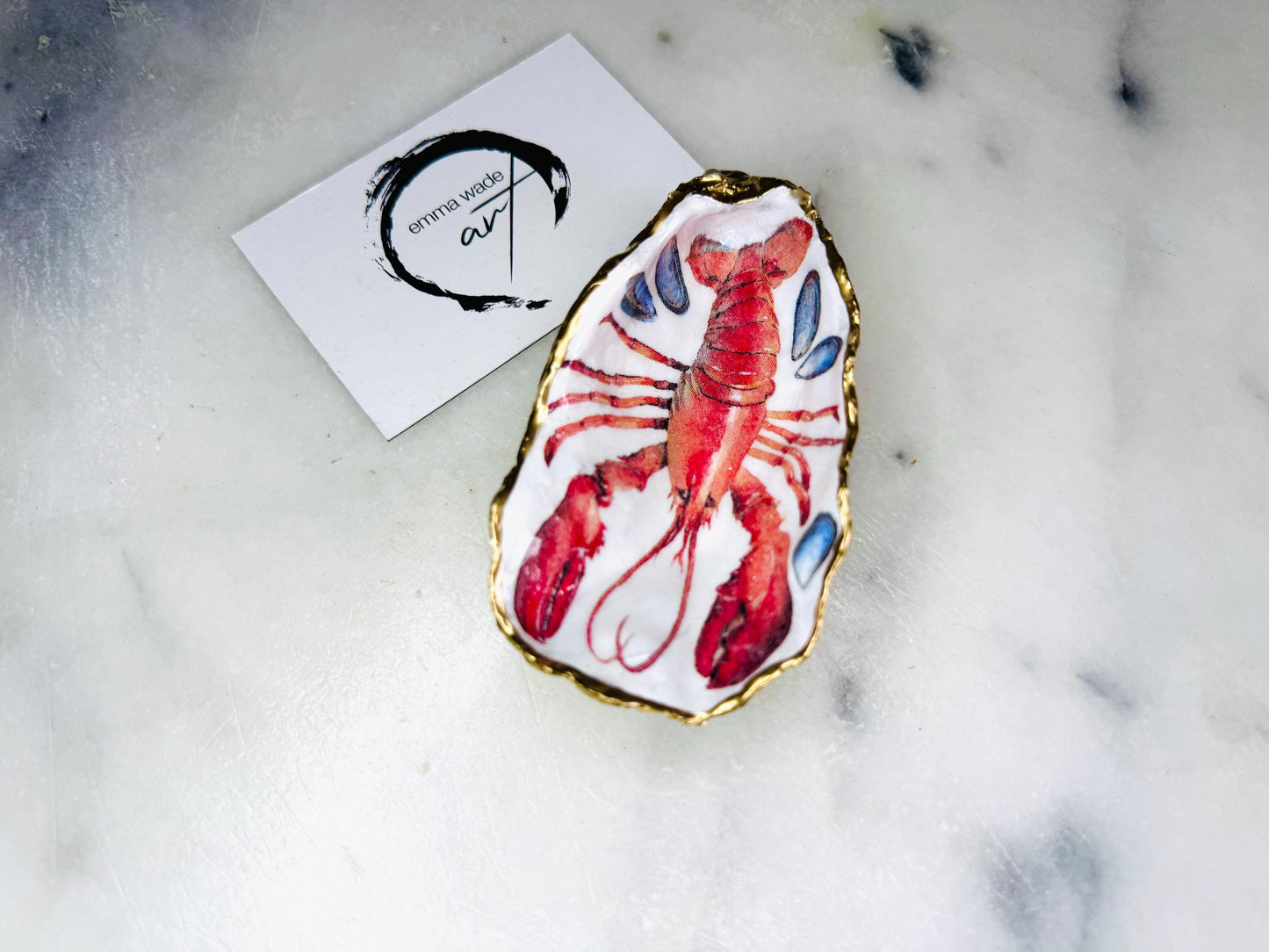 Oyster Dishes hand crafted with Crab and Lobster Designs, Shell with gold finish, oyster shellfish shell jewellery dish, UK Natural Oyster Red and gold trinket tray, shell oyster dish, trinket tray shell, oyster shell jewellery bowl, golden trinket dish, decoupaged earring dish, oyster dish with crabs, oyster dish with lobsters, shell art trinket, host gift, shell key bowl, sea life shell gift, coastal shell gift, red white host gift, red shell ornament, decoupage oyster ring dish m, Union Jack