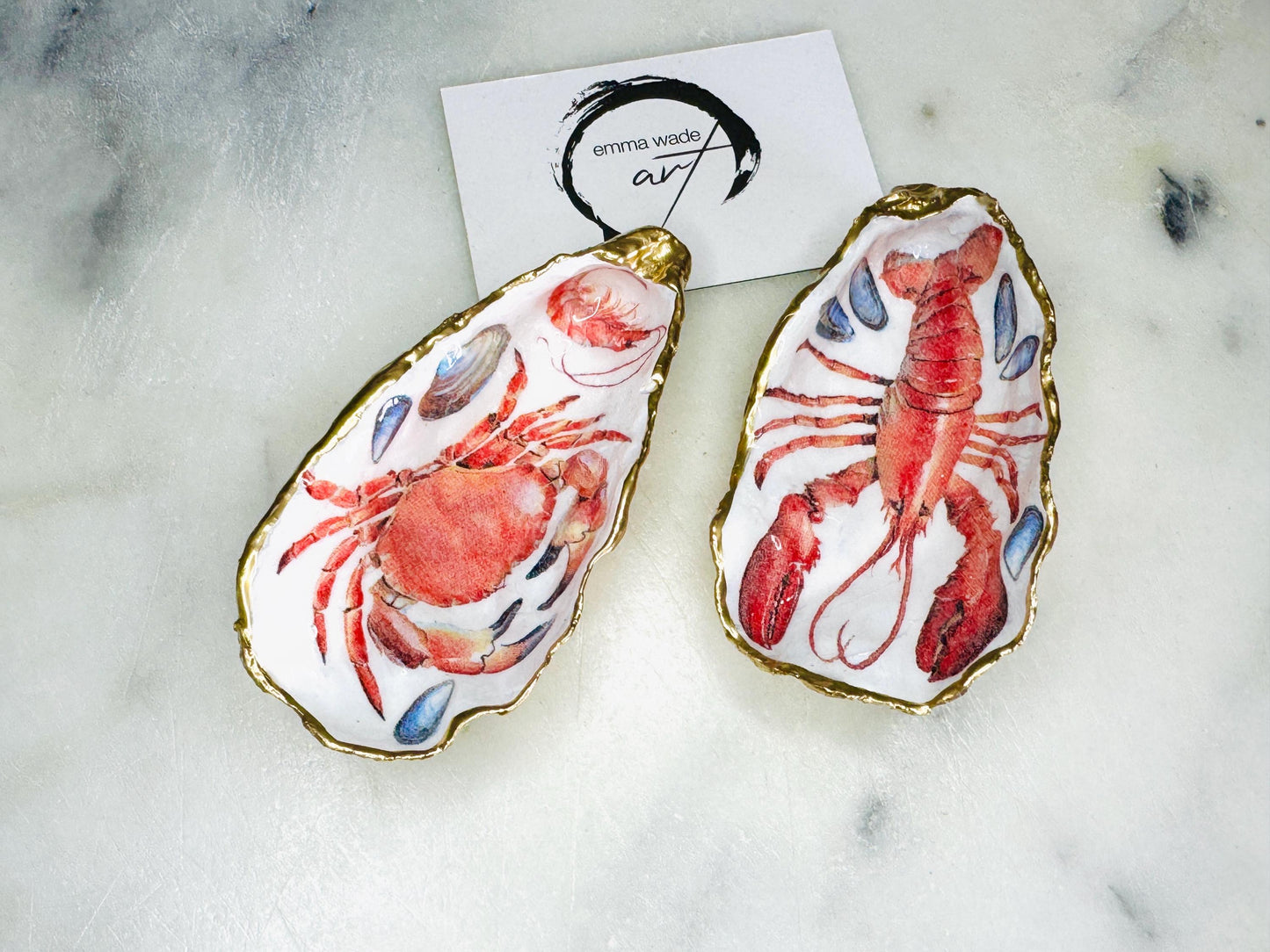 Red Crab and Lobster Gold Gilded Oyster salt Dishes, Seashell salt dish, Salt gift, oyster salt tray, salt and pepper shell, salt and pepper shell box, sea shell salt, seashell salt holder, oyster shell sugar dish, Lobster shell gift, Crab shell gift,  oyster salt, cow salt pot, oyster salt dish, oyster pinch bowl, salt crystal bowl, shell salt dish, oyster salt cellar, oyster salt and pepper holders, salt and pepper dish set, Red white Contemporary pinch pots, Sealife Gift, Coastal Host Gift,