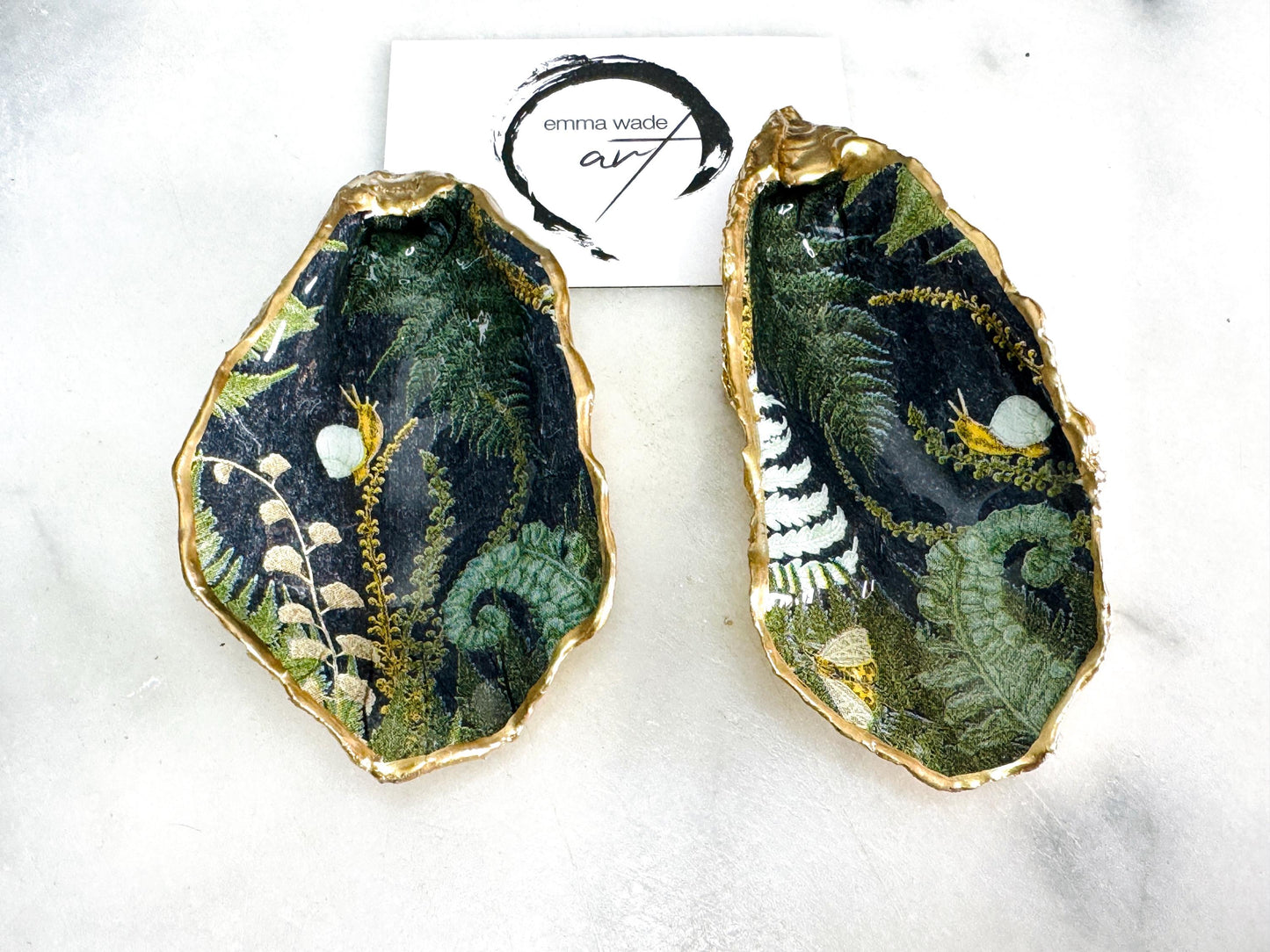 Forest Fern Shell Gift, Trinket oyster Shell dish gold finish, gold leaf trinket tray, shell scallop dish, Ferns Nature lover shell bowl, decorative oyster shells, Fern Green Design key bowl, green and gold shell dish, Bee ring dish, golden trinket dish, bride shell dish, shell jewellery bowl, decoupaged earrings dish, shell art trinket, Fern shell gift, Gold shell trinket holder, painted shell with gold, shell jewellery dish, Emma Wade art, Proposal Ring Tray, Green Painted Key Bowl