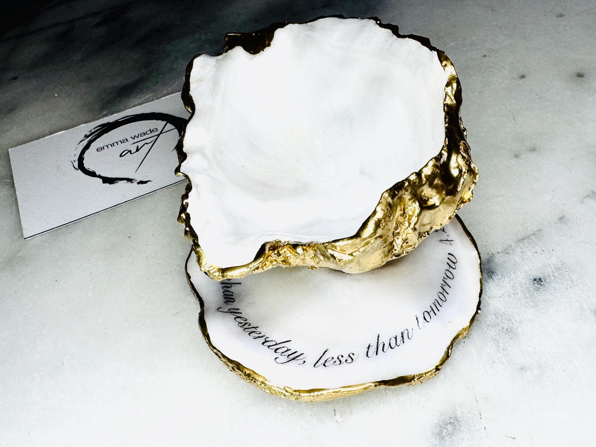 Shell Decor, ocean decor, proposal ring box, ring box, pearl box, gift for her, keepsake box, wedding gift, ring bearer box, Engagement ring box, oyster jewellery box, oyster ring box, pearl anniversary gift, pearl oyster ring bear box, oyster ring tray, shell jewellery box, pearl ring box, real pearl ring box, wedding ring tray, wedding ring box, personalised trinket box, oyster proposal ring box, ocean wedding gift, gold gilded shell box, personalised oyster trinket ring box
