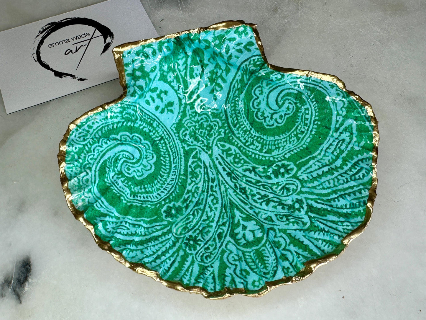 Green Paisley shell dish, aqua and White Fish Trinket dishes gold finish, gold leaf trinket tray, shell scallop dish, fish design shell trinket tray, decorative scallop shells, paisley key bowl, green and gold leaf dishes, fish ring dish, golden trinket dish, bride oyster dish, shell jewellery bowl, decoupaged earrings dish, shell art trinket, art dish, Gold shell trinket, painted shell with gold, shell jewellery dish, coastal ring holder, Proposal Ring Tray, Painted Key Bowl, coastal host gift