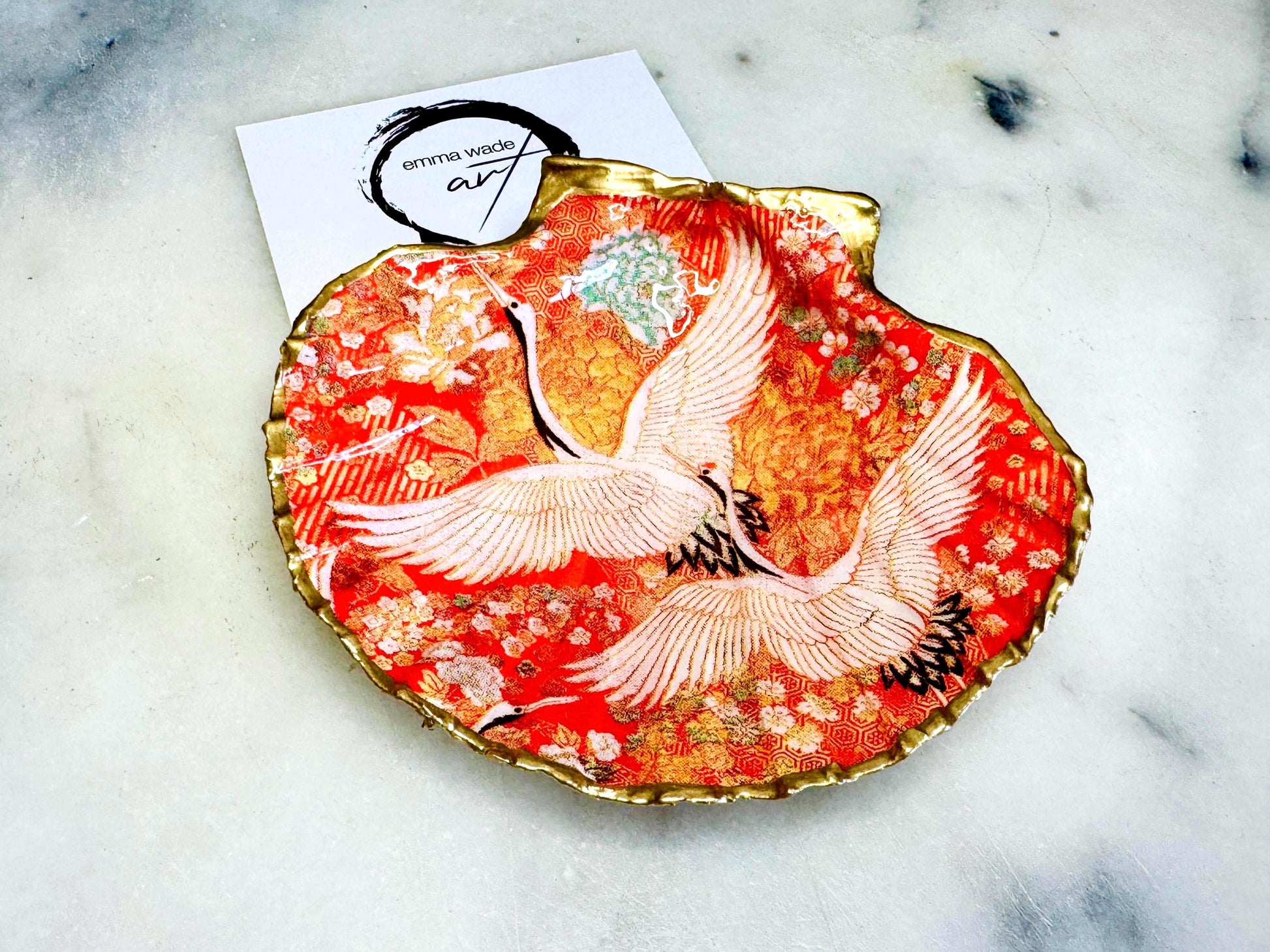Orange Flamingo shell dish, Japanese kimono Trinket dishes gold finish, gold leaf trinket tray, shell scallop dish, bird design shell trinket tray, decorative scallop shells, orange shell key bowl, gold leaf ring dish, Bird ring dish, golden trinket dish, bride oyster dish, shell jewellery bowl, decoupaged earrings dish, shell art trinket, art dish, Gold shell trinket, painted shell with gold, shell jewellery dish, coastal ring holder, Proposal Ring Tray, Painted Key Bowl, coastal host gift