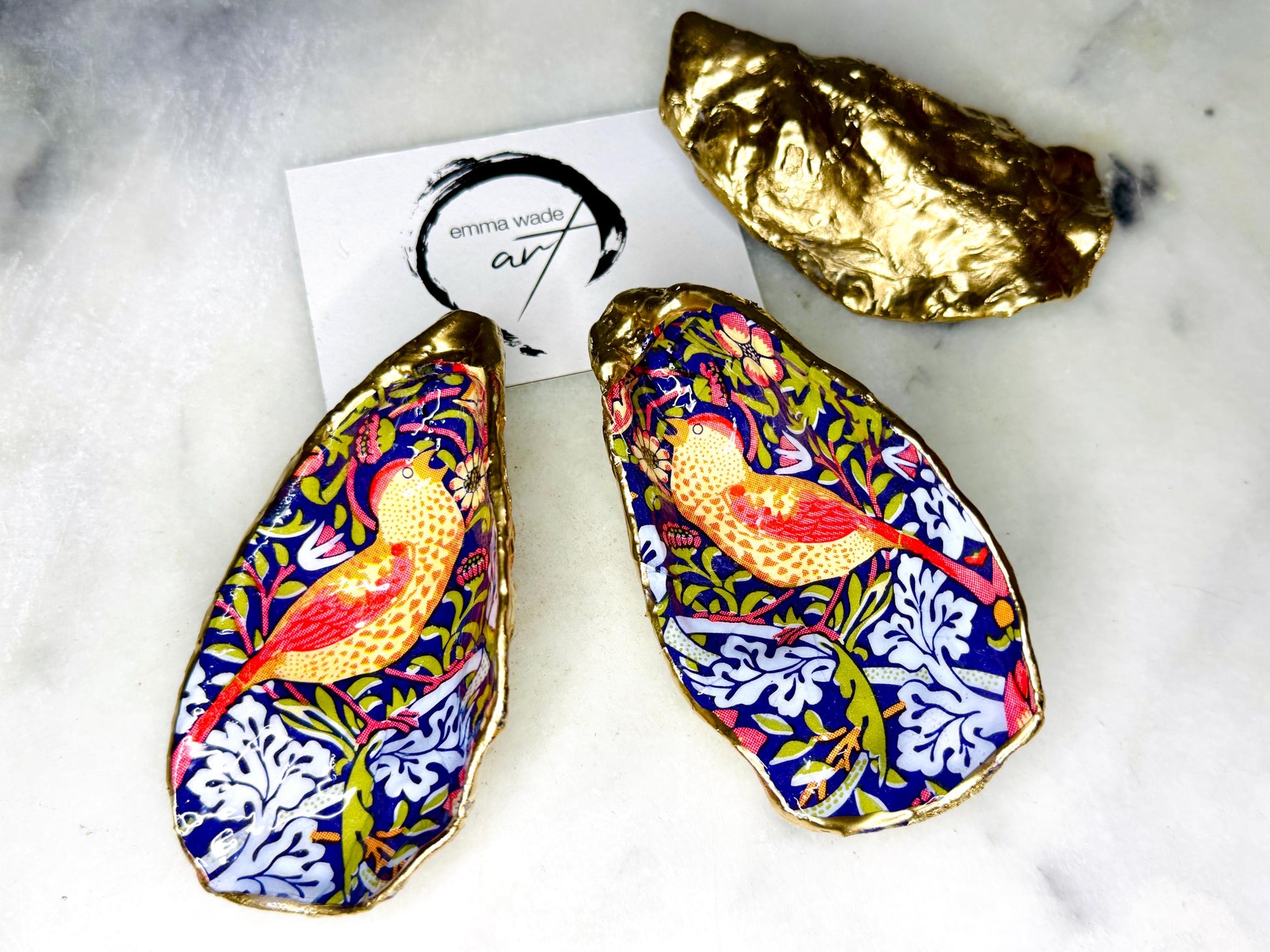 William Morris strawberry thief gift, Trinket dishes gold finish, gold leaf trinket tray, shell oyster dish, personalised oyster shell trinket, decorative oyster shells, William Morris key bowl, green and gold dishes, Bird ring dish, golden trinket dish, bride oyster dish, shell jewellery bowl, decoupaged earrings dish, shell art trinket, art dish, Gold shell trinket, painted shell with gold, shell jewellery dish, Emma Wade art, Proposal Ring Tray, Painted Key Bowl, Bride Oyster Dish
