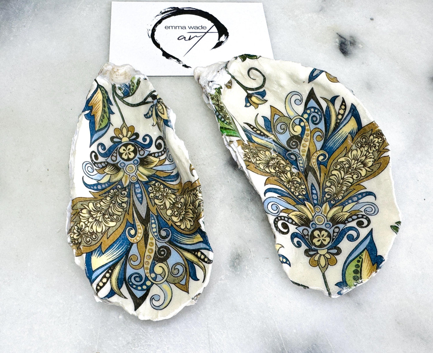 Pair of Green Blue Cream Baroque Gold Gilded Oyster salt Dishes, Seashell salt dish, shell salt, oyster salt tray, salt and pepper shell, salt shell cruet set, oyster shell salt and pepper, sea shell salt, Baroque oyster shell salt, seashell salt holder, oyster shell sugar dish, cow salt pot, oyster salt dish, oyster pinch bowl, salt crystal bowl, oyster salt cellar, oyster salt and pepper holders, salt and pepper dish set, Host Gift, Dining Decor, Contemporary pinch pots,  Coastal Host Gift