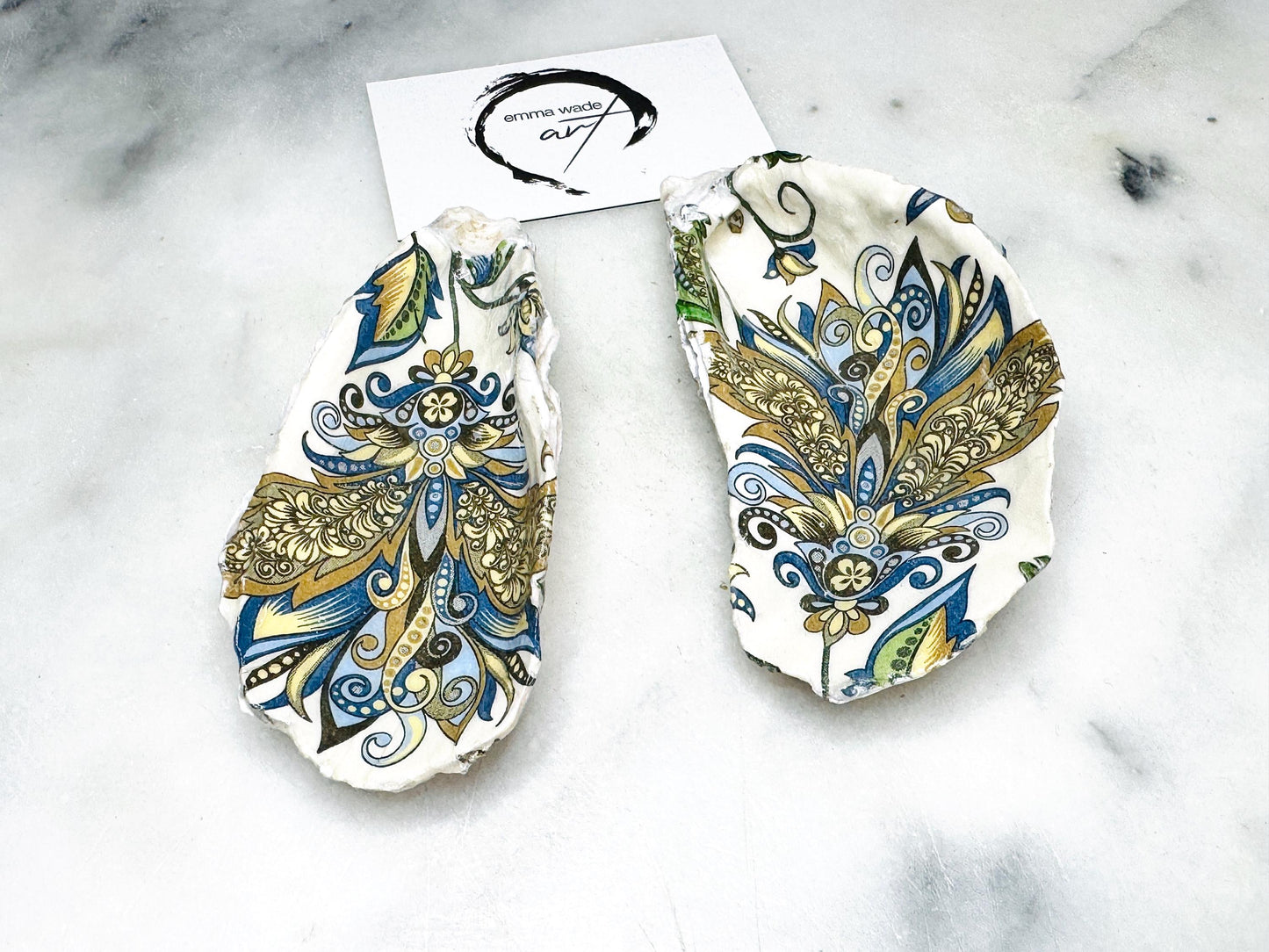 Pair of Green Blue Cream Baroque Gold Gilded Oyster salt Dishes, Seashell salt dish, shell salt, oyster salt tray, salt and pepper shell, salt shell cruet set, oyster shell salt and pepper, sea shell salt, Baroque oyster shell salt, seashell salt holder, oyster shell sugar dish, cow salt pot, oyster salt dish, oyster pinch bowl, salt crystal bowl, oyster salt cellar, oyster salt and pepper holders, salt and pepper dish set, Host Gift, Dining Decor, Contemporary pinch pots,  Coastal Host Gift