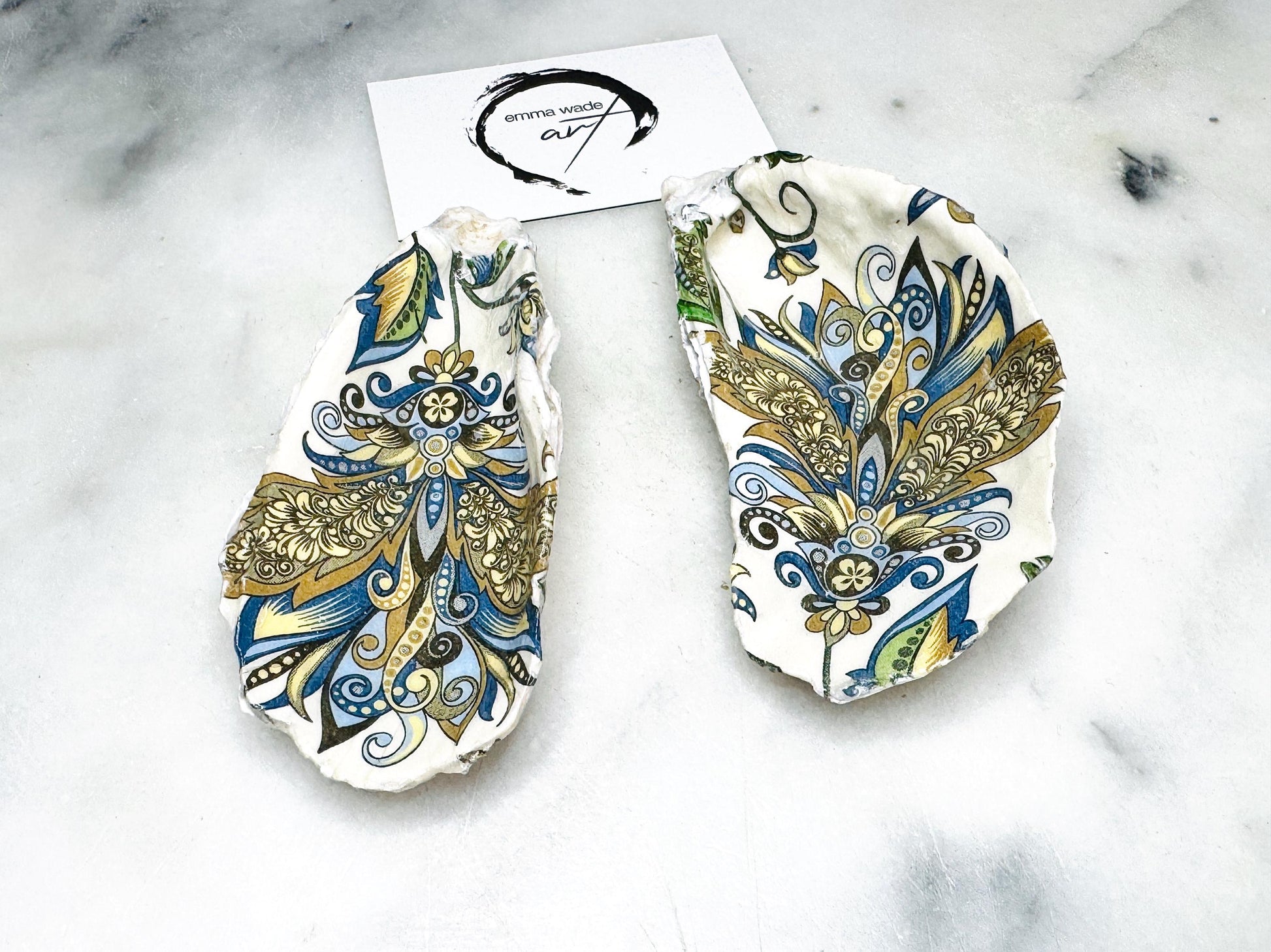 Pair of Green Blue Cream Baroque Gold Gilded Oyster salt Dishes, Seashell salt dish, shell salt, oyster salt tray, salt and pepper shell, salt shell cruet set, oyster shell salt and pepper, sea shell salt, Baroque oyster shell salt, seashell salt holder, oyster shell sugar dish, cow salt pot, oyster salt dish, oyster pinch bowl, salt crystal bowl, oyster salt cellar, oyster salt and pepper holders, salt and pepper dish set, Host Gift, Dining Decor, Contemporary pinch pots,  Coastal Host Gift