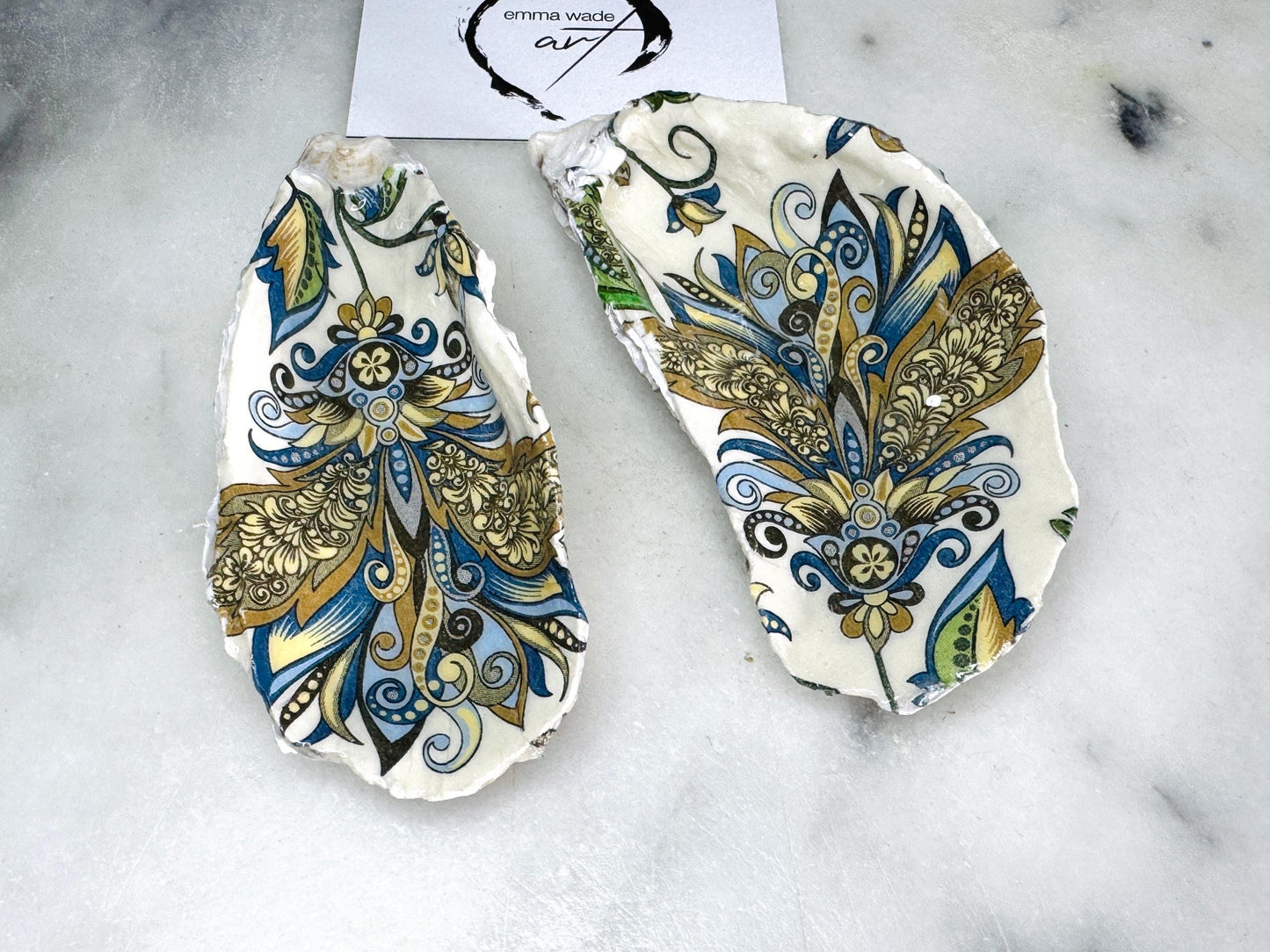 Pair of Green Blue Cream Baroque Gold Gilded Oyster salt Dishes, Seashell salt dish, shell salt, oyster salt tray, salt and pepper shell, salt shell cruet set, oyster shell salt and pepper, sea shell salt, Baroque oyster shell salt, seashell salt holder, oyster shell sugar dish, cow salt pot, oyster salt dish, oyster pinch bowl, salt crystal bowl, oyster salt cellar, oyster salt and pepper holders, salt and pepper dish set, Host Gift, Dining Decor, Contemporary pinch pots,  Coastal Host Gift