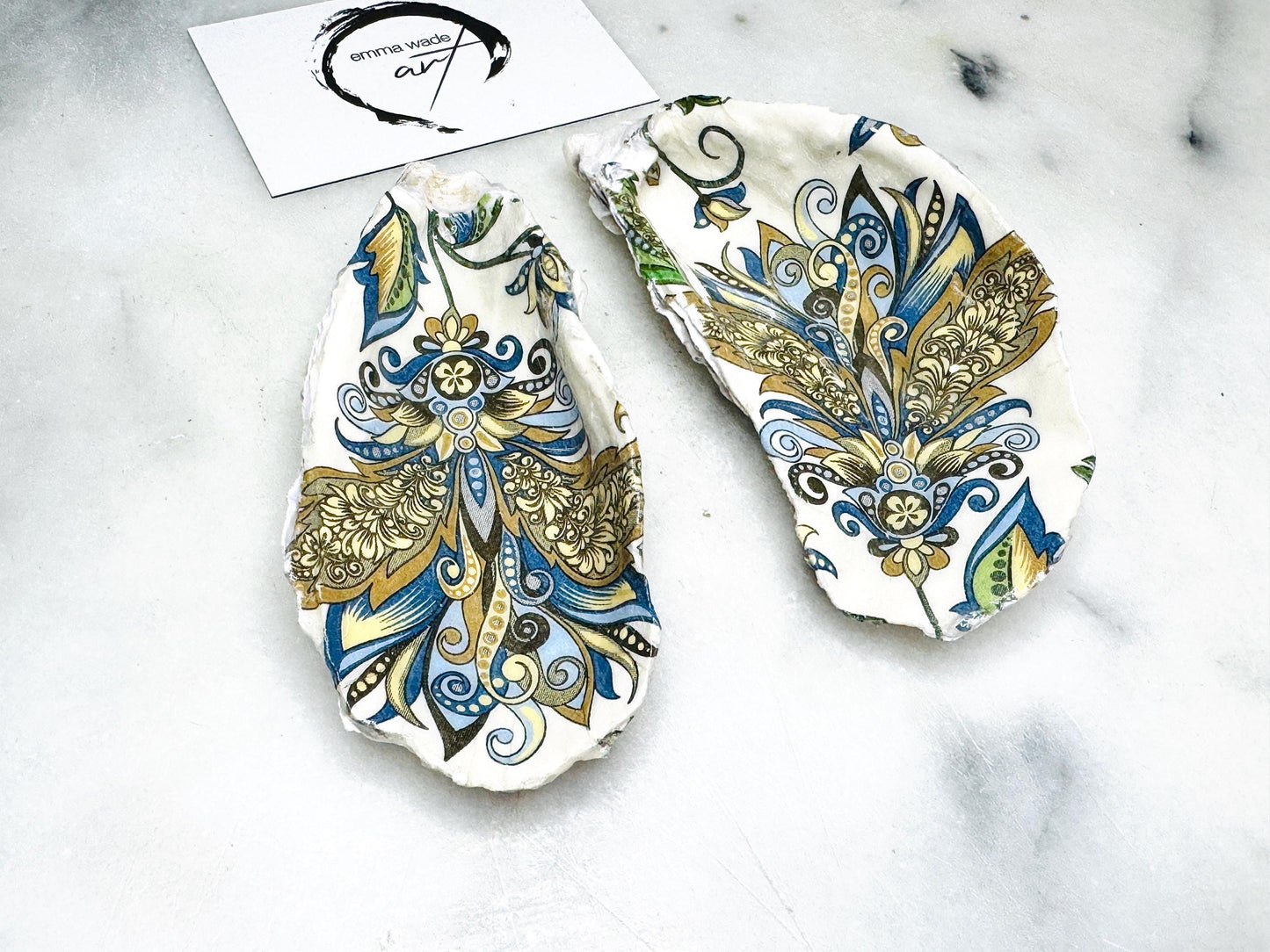 Pair of Green Blue Cream Baroque Gold Gilded Oyster salt Dishes, Seashell salt dish, shell salt, oyster salt tray, salt and pepper shell, salt shell cruet set, oyster shell salt and pepper, sea shell salt, Baroque oyster shell salt, seashell salt holder, oyster shell sugar dish, cow salt pot, oyster salt dish, oyster pinch bowl, salt crystal bowl, oyster salt cellar, oyster salt and pepper holders, salt and pepper dish set, Host Gift, Dining Decor, Contemporary pinch pots,  Coastal Host Gift