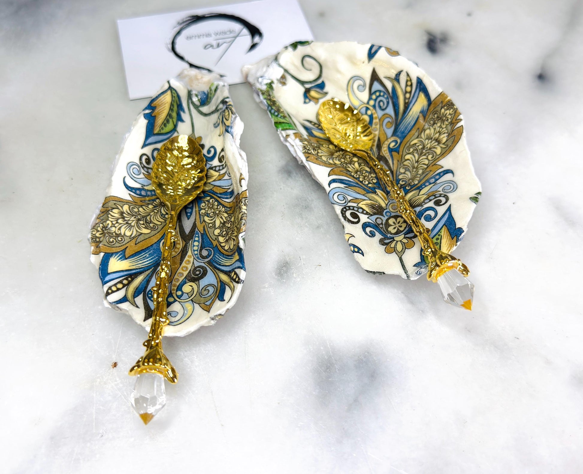 Pair of Green Blue Cream Baroque Gold Gilded Oyster salt Dishes, Seashell salt dish, shell salt, oyster salt tray, salt and pepper shell, salt shell cruet set, oyster shell salt and pepper, sea shell salt, Baroque oyster shell salt, seashell salt holder, oyster shell sugar dish, cow salt pot, oyster salt dish, oyster pinch bowl, salt crystal bowl, oyster salt cellar, oyster salt and pepper holders, salt and pepper dish set, Host Gift, Dining Decor, Contemporary pinch pots,  Coastal Host Gift