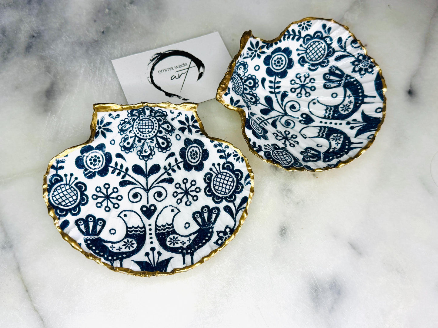 blue floral Marimekko scandavian scallop trinket Shell dishes, scallop blue flowers bird  shell jewellery dish,  birds gold trinket tray, shell scallop dish, trinket tray shell, scallop shell jewellery bowl, golden trinket dish, scallop shell blue abstract dish, blue bird shell dish, decoupaged earring dish, scallop dish with flowers, shell art trinket, decoupage shell dish, shell key bowl, nature lover gift, coastal shell gift, blue host gift, blue Floral shell ornament, shell ring dish