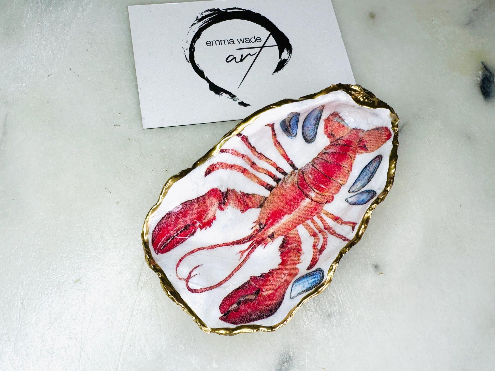 Red Crab and Lobster Gold Gilded Oyster salt Dishes, Seashell salt dish, Salt gift, oyster salt tray, salt and pepper shell, salt and pepper shell box, sea shell salt, seashell salt holder, oyster shell sugar dish, Lobster shell gift, Crab shell gift,  oyster salt, cow salt pot, oyster salt dish, oyster pinch bowl, salt crystal bowl, shell salt dish, oyster salt cellar, oyster salt and pepper holders, salt and pepper dish set, Red white Contemporary pinch pots, Sealife Gift, Coastal Host Gift,