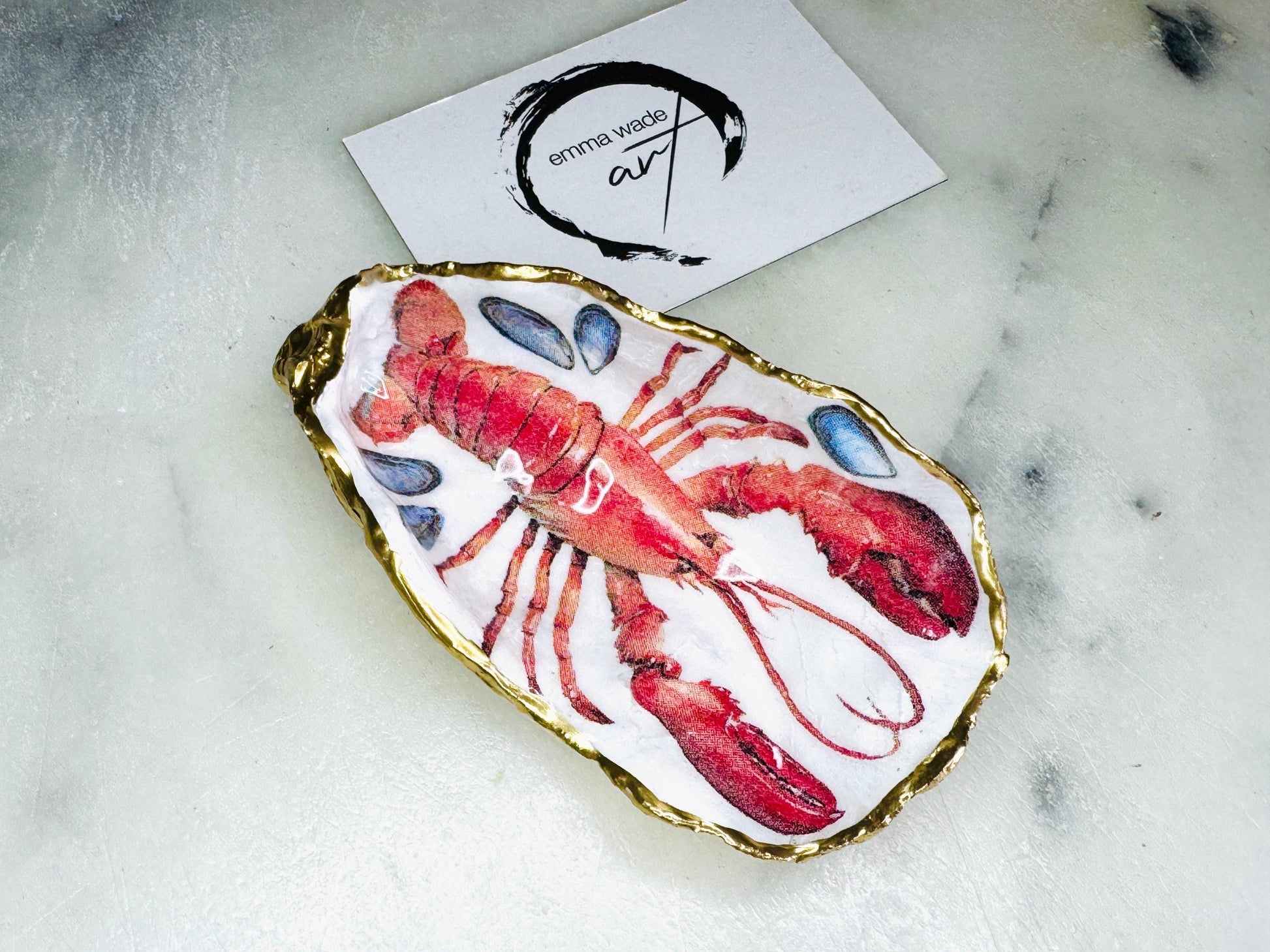 Red Crab and Lobster Gold Gilded Oyster salt Dishes, Seashell salt dish, Salt gift, oyster salt tray, salt and pepper shell, salt and pepper shell box, sea shell salt, seashell salt holder, oyster shell sugar dish, Lobster shell gift, Crab shell gift,  oyster salt, cow salt pot, oyster salt dish, oyster pinch bowl, salt crystal bowl, shell salt dish, oyster salt cellar, oyster salt and pepper holders, salt and pepper dish set, Red white Contemporary pinch pots, Sealife Gift, Coastal Host Gift,