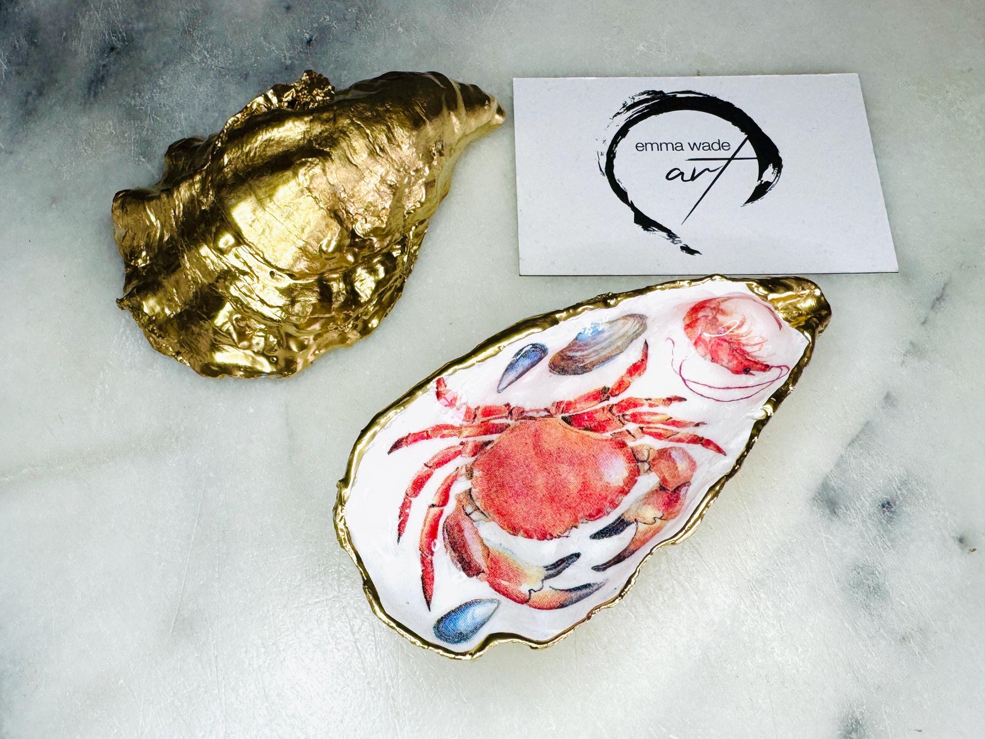 Red Crab and Lobster Gold Gilded Oyster salt Dishes, Seashell salt dish, Salt gift, oyster salt tray, salt and pepper shell, salt and pepper shell box, sea shell salt, seashell salt holder, oyster shell sugar dish, Lobster shell gift, Crab shell gift,  oyster salt, cow salt pot, oyster salt dish, oyster pinch bowl, salt crystal bowl, shell salt dish, oyster salt cellar, oyster salt and pepper holders, salt and pepper dish set, Red white Contemporary pinch pots, Sealife Gift, Coastal Host Gift,