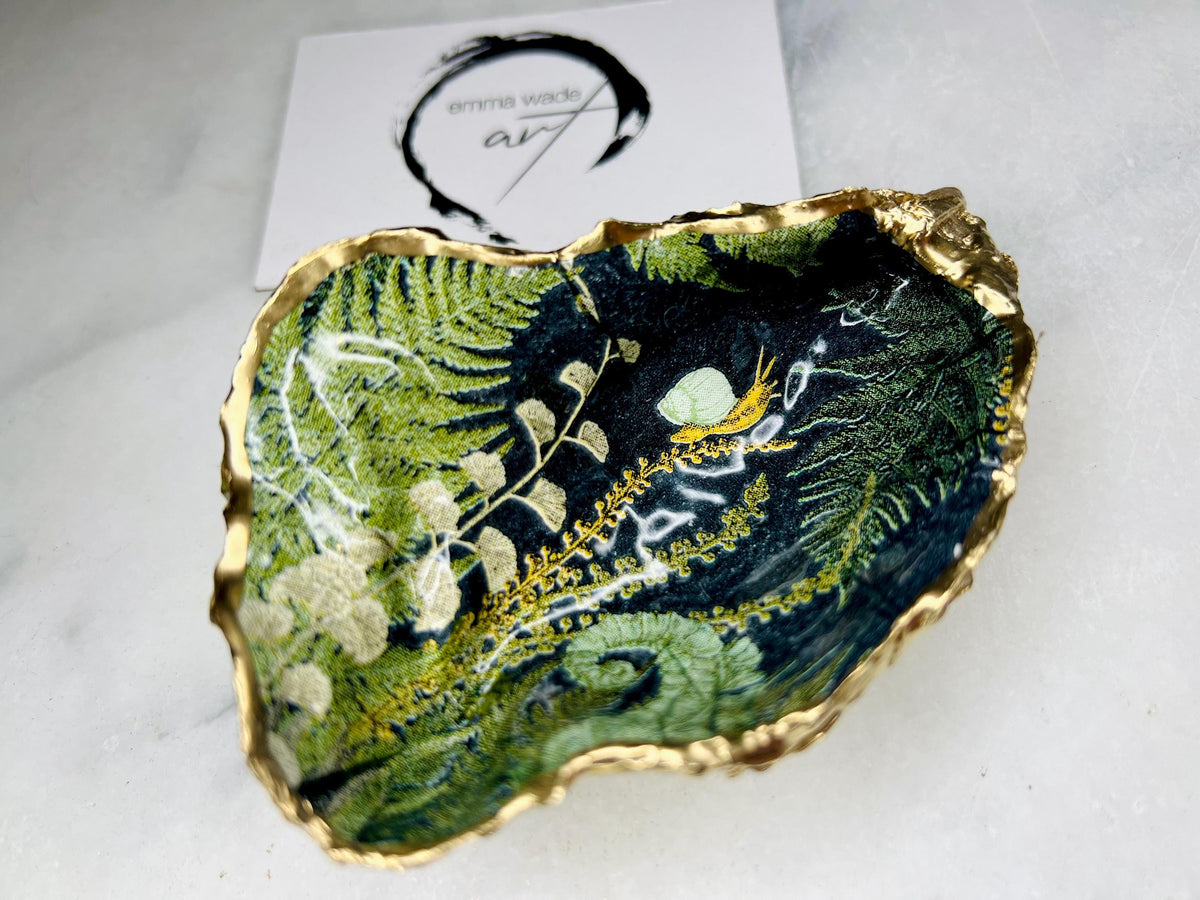Forest Fern Shell Gift, Trinket oyster Shell dish gold finish, gold leaf trinket tray, shell scallop dish, Ferns Nature lover shell bowl, decorative oyster shells, Fern Green Design key bowl, green and gold shell dish, Bee ring dish, golden trinket dish, bride shell dish, shell jewellery bowl, decoupaged earrings dish, shell art trinket, Fern shell gift, Gold shell trinket holder, painted shell with gold, shell jewellery dish, Emma Wade art, Proposal Ring Tray, Green Painted Key Bowl