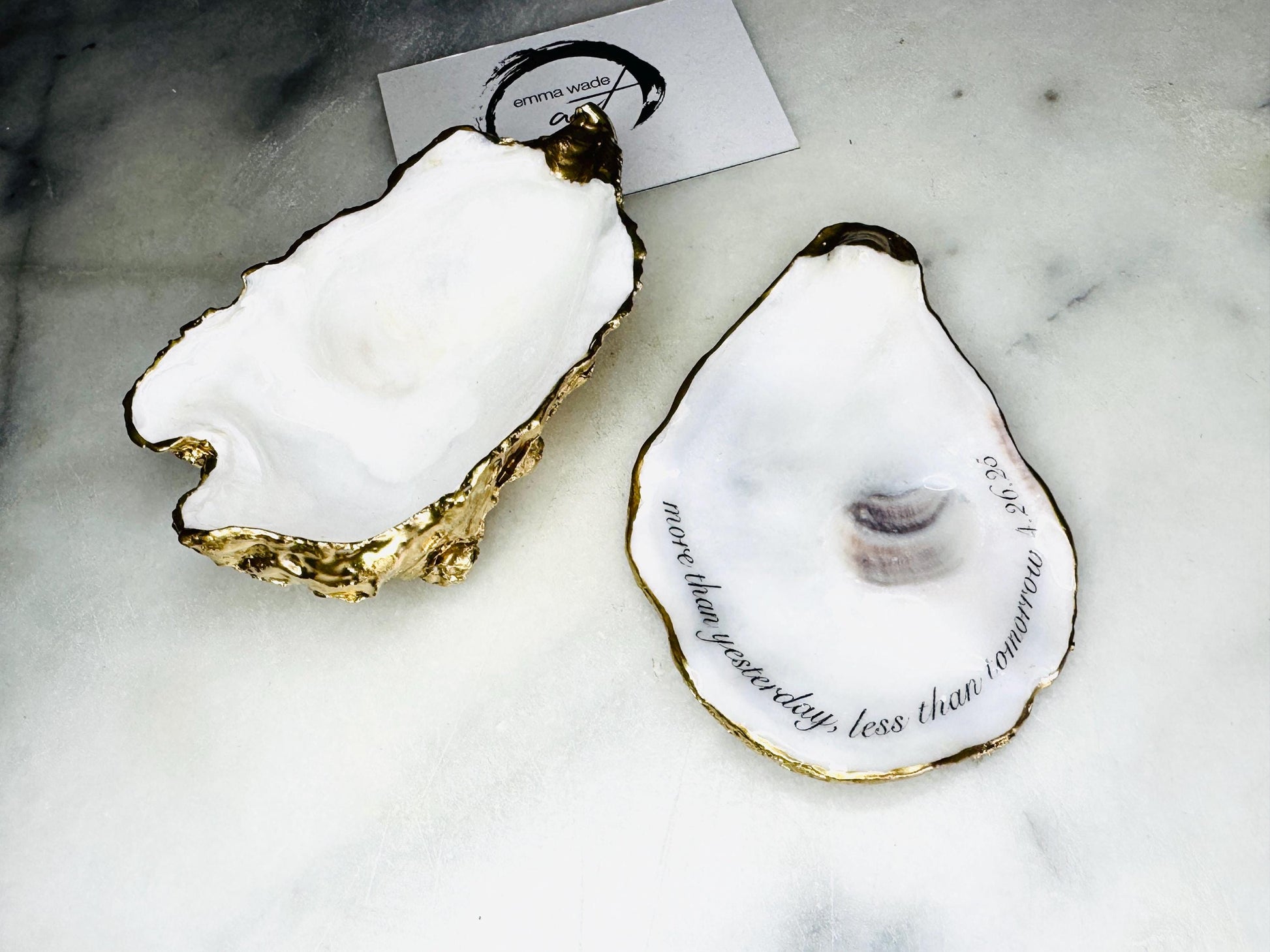 Shell Decor, ocean decor, proposal ring box, ring box, pearl box, gift for her, keepsake box, wedding gift, ring bearer box, Engagement ring box, oyster jewellery box, oyster ring box, pearl anniversary gift, pearl oyster ring bear box, oyster ring tray, shell jewellery box, pearl ring box, real pearl ring box, wedding ring tray, wedding ring box, personalised trinket box, oyster proposal ring box, ocean wedding gift, gold gilded shell box, oyster trinket box, oyster trinket tray