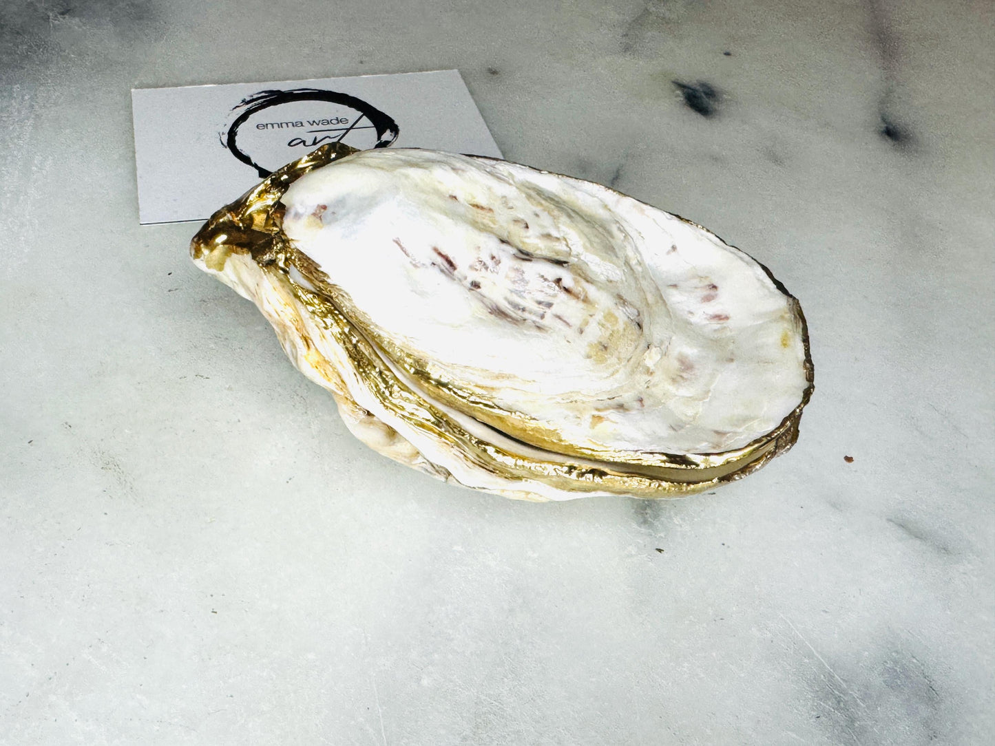 Shell Decor, ocean decor, proposal ring box, ring box, pearl box, gift for her, keepsake box, wedding gift, ring bearer box, Engagement ring box, oyster jewellery box, oyster ring box, pearl anniversary gift, pearl oyster ring bear box, oyster ring tray, shell jewellery box, pearl ring box, real pearl ring box, wedding ring tray, wedding ring box, personalised trinket box, oyster proposal ring box, ocean wedding gift, gold gilded shell box, personalised oyster trinket ring box