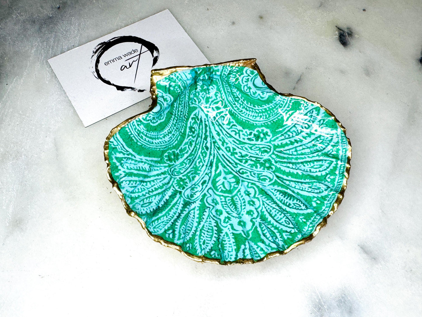 Green Paisley shell dish, aqua and White Fish Trinket dishes gold finish, gold leaf trinket tray, shell scallop dish, fish design shell trinket tray, decorative scallop shells, paisley key bowl, green and gold leaf dishes, fish ring dish, golden trinket dish, bride oyster dish, shell jewellery bowl, decoupaged earrings dish, shell art trinket, art dish, Gold shell trinket, painted shell with gold, shell jewellery dish, coastal ring holder, Proposal Ring Tray, Painted Key Bowl, coastal host gift