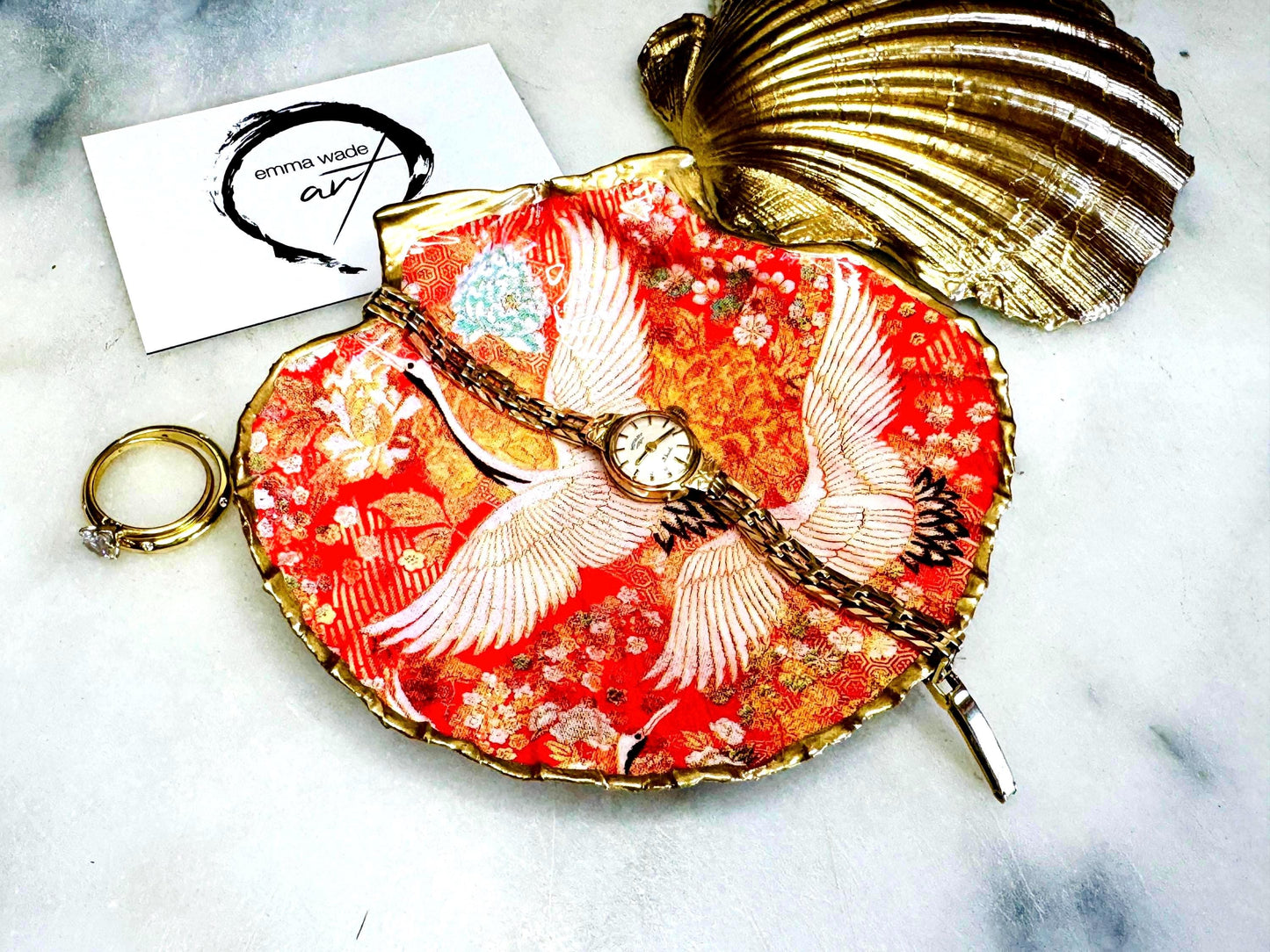 Orange Flamingo shell dish, Japanese kimono Trinket dishes gold finish, gold leaf trinket tray, shell scallop dish, bird design shell trinket tray, decorative scallop shells, orange shell key bowl, gold leaf ring dish, Bird ring dish, golden trinket dish, bride oyster dish, shell jewellery bowl, decoupaged earrings dish, shell art trinket, art dish, Gold shell trinket, painted shell with gold, shell jewellery dish, coastal ring holder, Proposal Ring Tray, Painted Key Bowl, coastal host gift