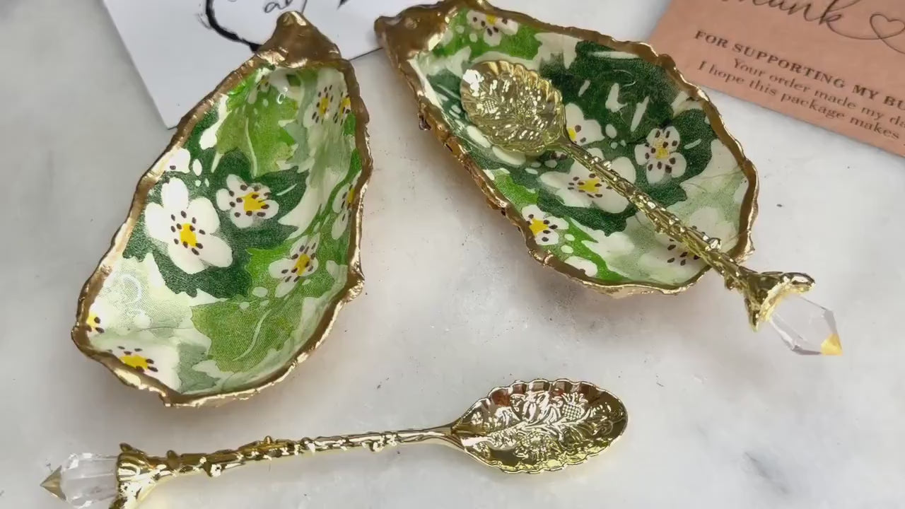 Emma Bridgewater Hawthorn Berry Oyster Shell Salt & Pepper Pinch Pots | Green Floral Cruet Set | Gold Leaf Host Gift | Add-On Gold Spoons