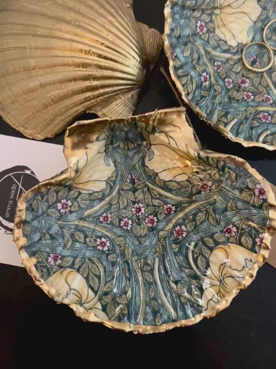 William Morris Pimpernel Dorset Scallop Shell Trinket Dish: Gold Gilded Shell Ring Holder, Heritage Gift, Coastal decor