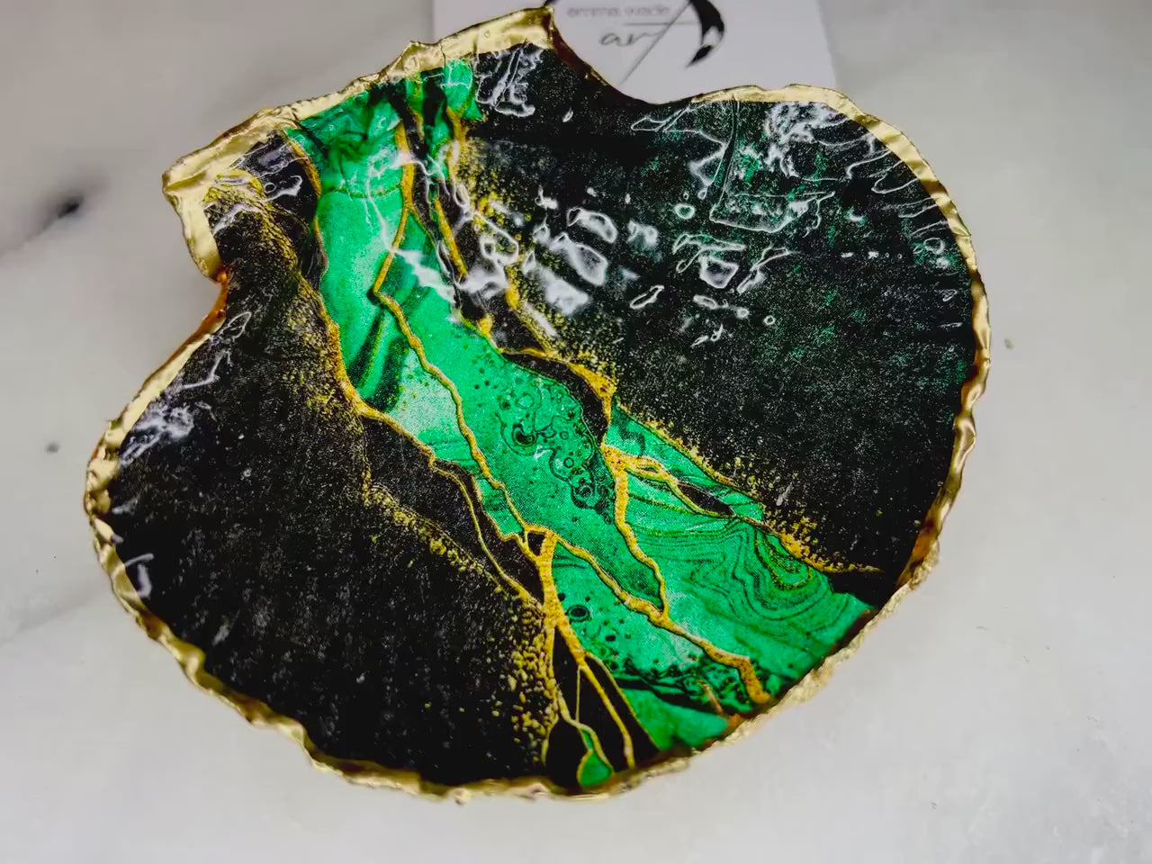Handmade Agate Design Scallop Shell Trinket Dish, Green and Black Shell Ring Dish with Gold Accent, Coastal Decor Gift