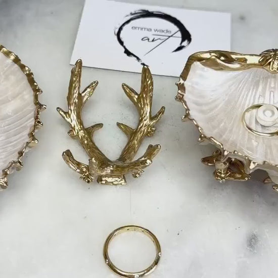 Luxury Spiny Cockle Shell Ring Dish | With or Without Swarovski Pearl | Gold Leaf Gilded Proposal Ring Holder | Wedding & Engagement Gift