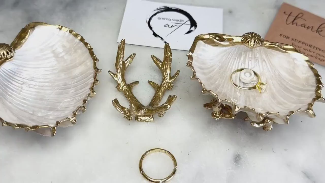 Luxury Spiny Cockle Shell Ring Dish | With or Without Swarovski Pearl | Gold Leaf Gilded Proposal Ring Holder | Wedding & Engagement Gift