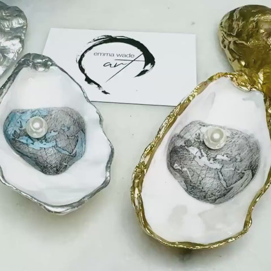 World Is Your Oyster Ring Dish, Oyster Shell Ring Holder, Swarovski Pearl Proposal Box, Coastal Jewelry Dish, Gold Leaf Oyster Decor