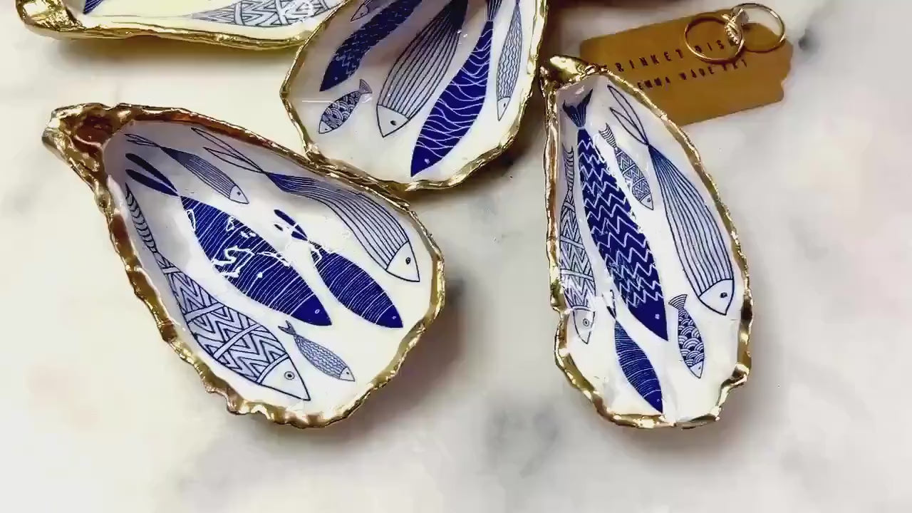 Hand-Gilded Gold Leaf Blue and White Fish Oyster Shell Trinket Dish, Sealed with Gloss Resin, Coastal Ring Holder, Host Gift