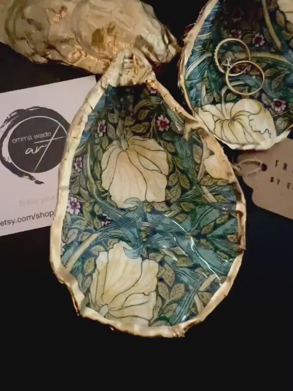 William Morris Golden Pimpernel Oyster Shell Trinket Dish: Hand-Gilded Gold Leaf Shell Ring Tray, Floral Ring Holder, Coastal wedding