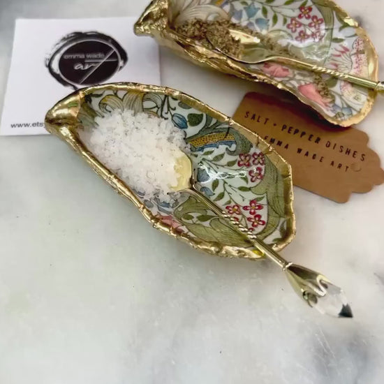 William Morris Golden Lily Oyster Shell Salt & Pepper Pinch Pots, add on Gold Spoons, Coastal Table Decor, Host Gift, UK Heritage Gift