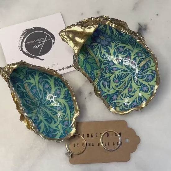 William Morris Oyster Shell Trinket Dish | Gold Leaf Green Blue Seaweed Jewellery Dish | Handmade Coastal Decor | Unique Gift