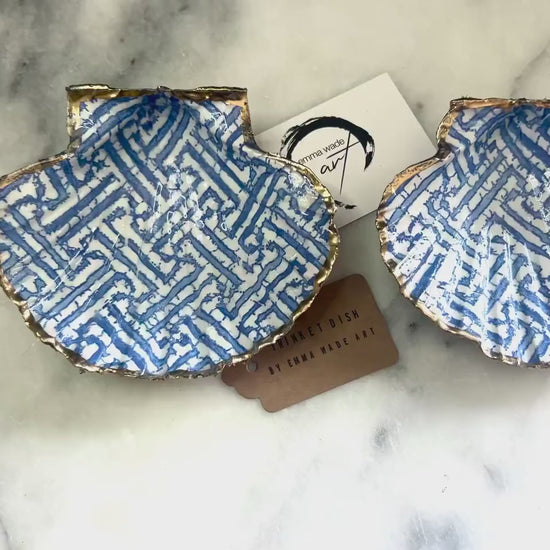 Blue Fretwork Scallop Shell Trinket Dish | Chinoiserie Coastal Decor | Gold Leaf Jewellery Holder